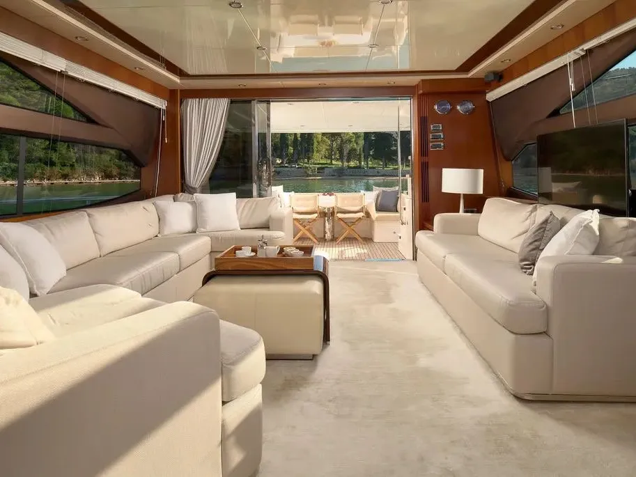 Princess 72 Fly Champion — yacht photo 23