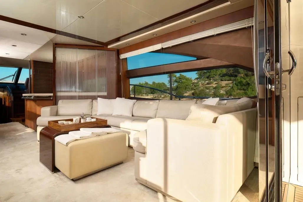 Princess 72 Fly Champion — yacht photo 37