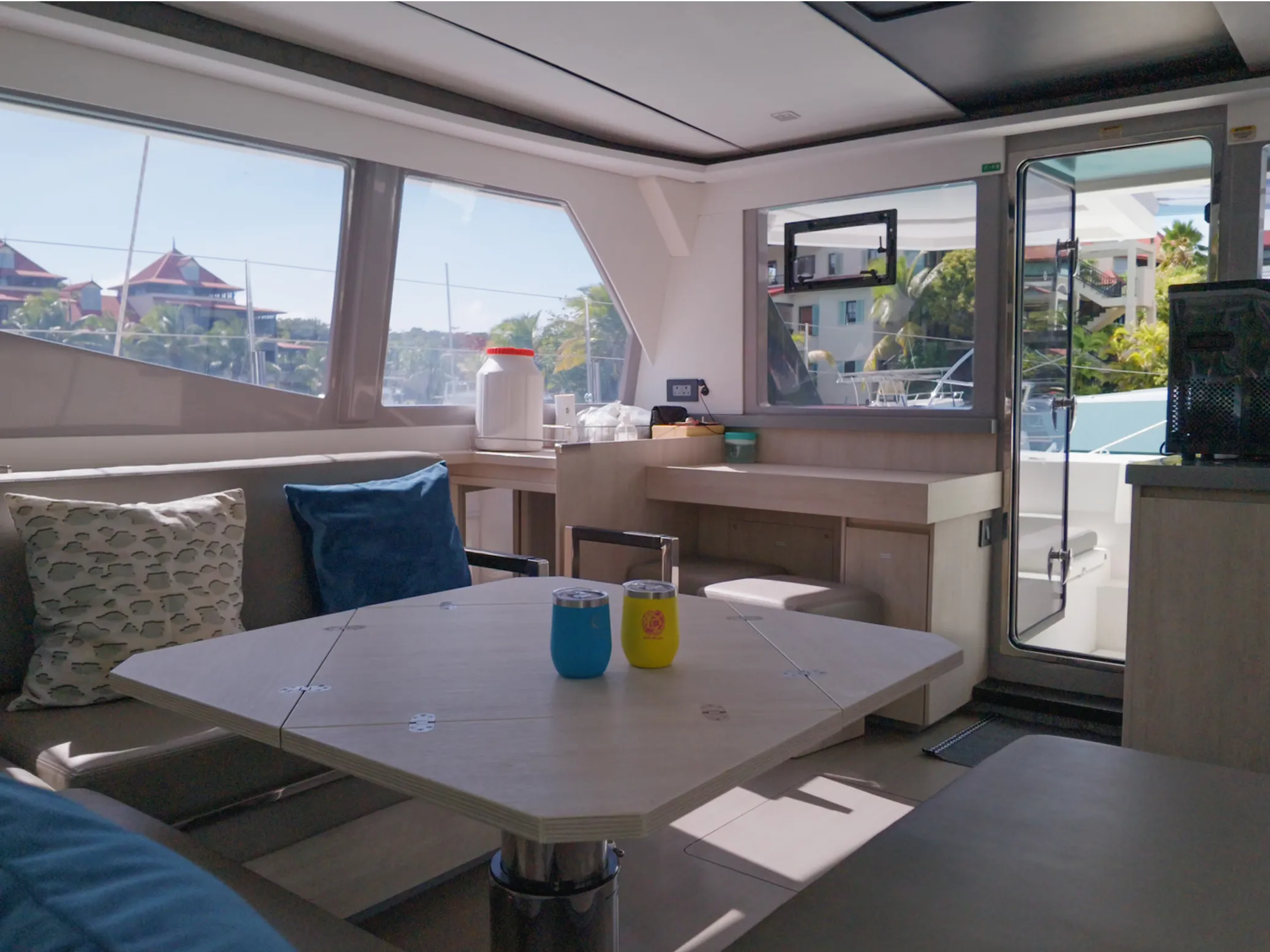 Leopard 45 Premium — foto dello yacht n. 4