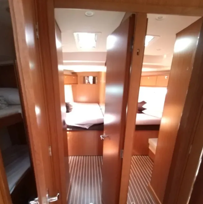 Bavaria Cruiser 51 Gin Tonic — yacht photo 9