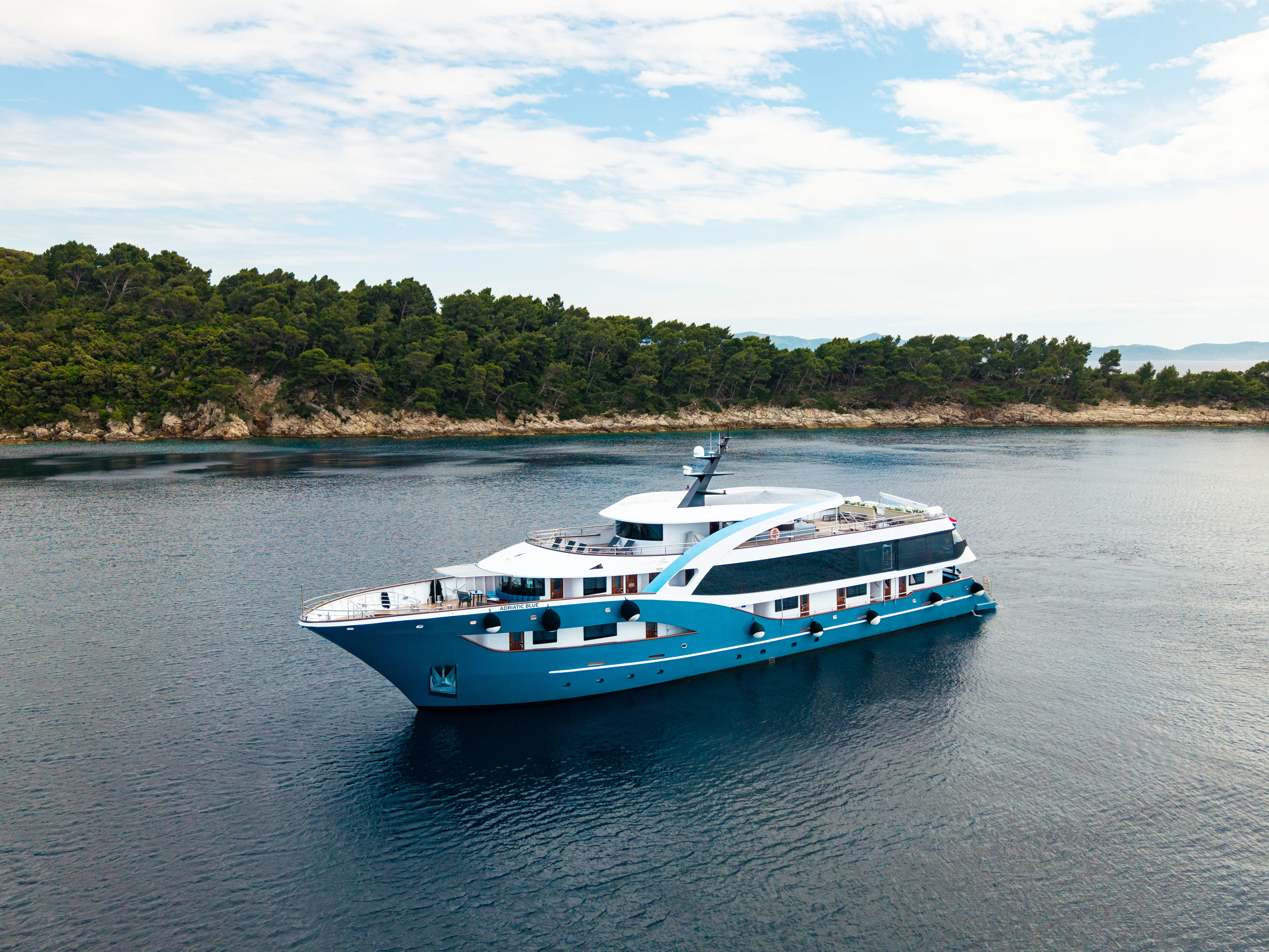 Luxury Motor Yacht Adriatic Blue — foto dello yacht n. 1
