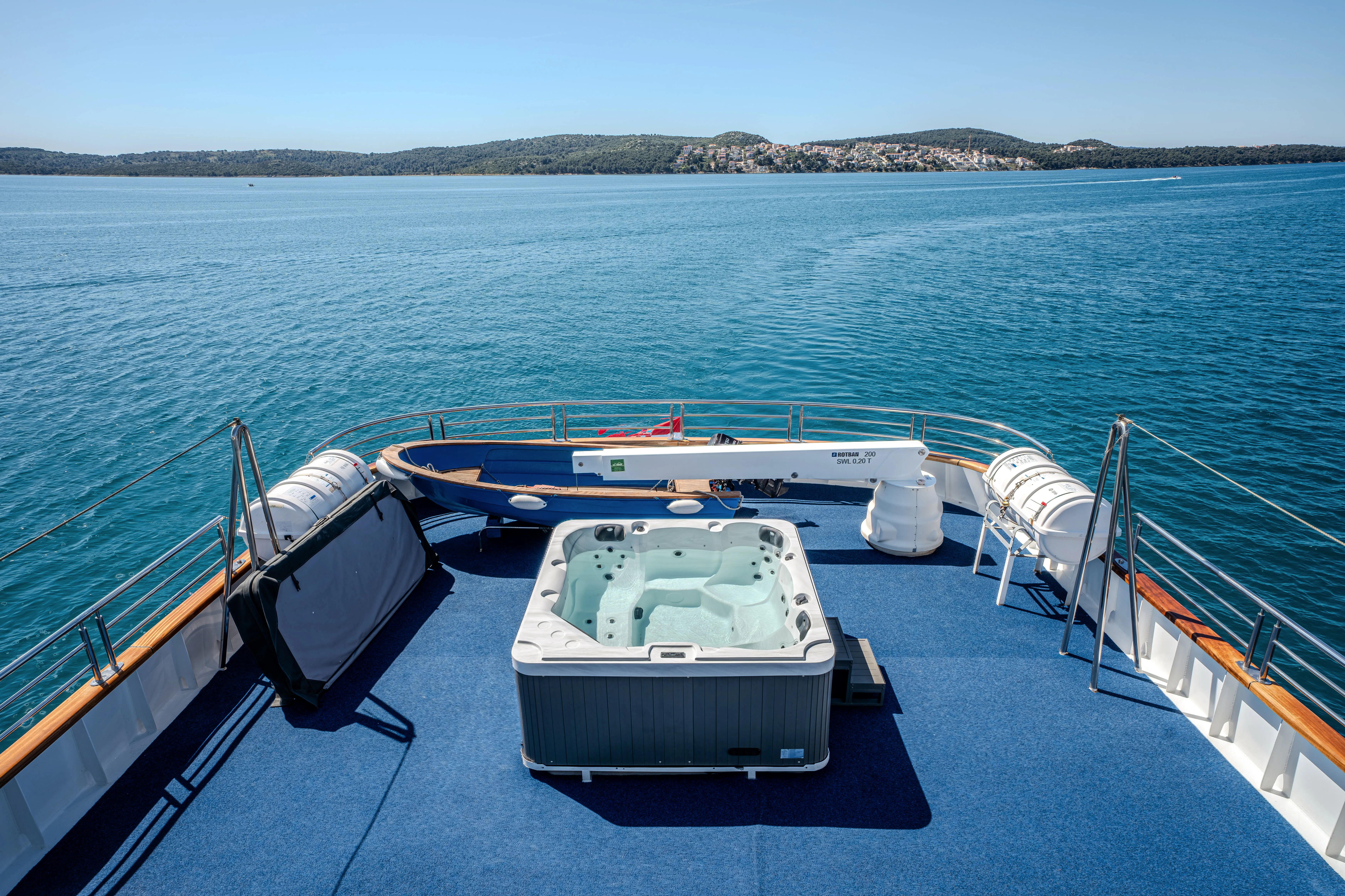 Luxury Motor Yacht Alpha — foto dello yacht n. 8