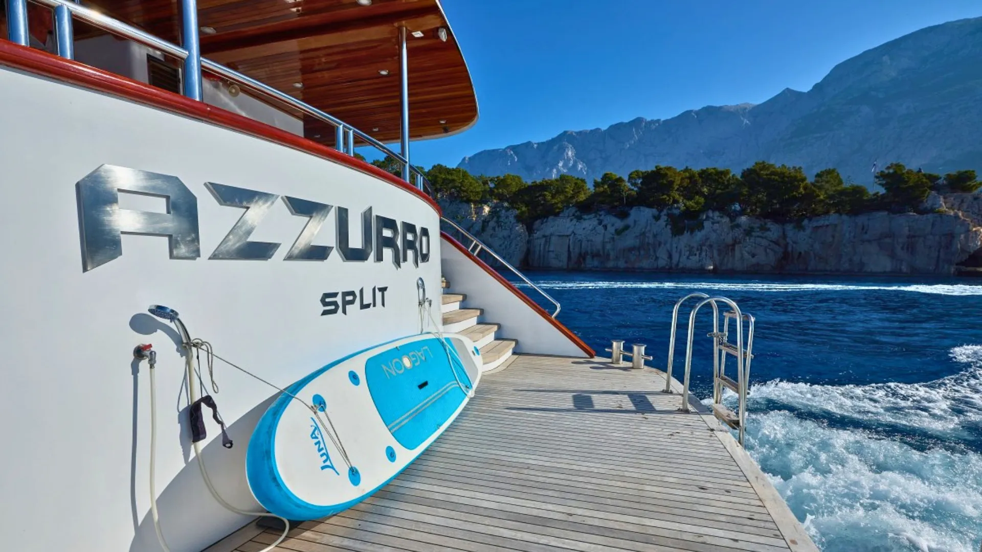Luxury Motor Yacht Azzurro — фотография яхты 12