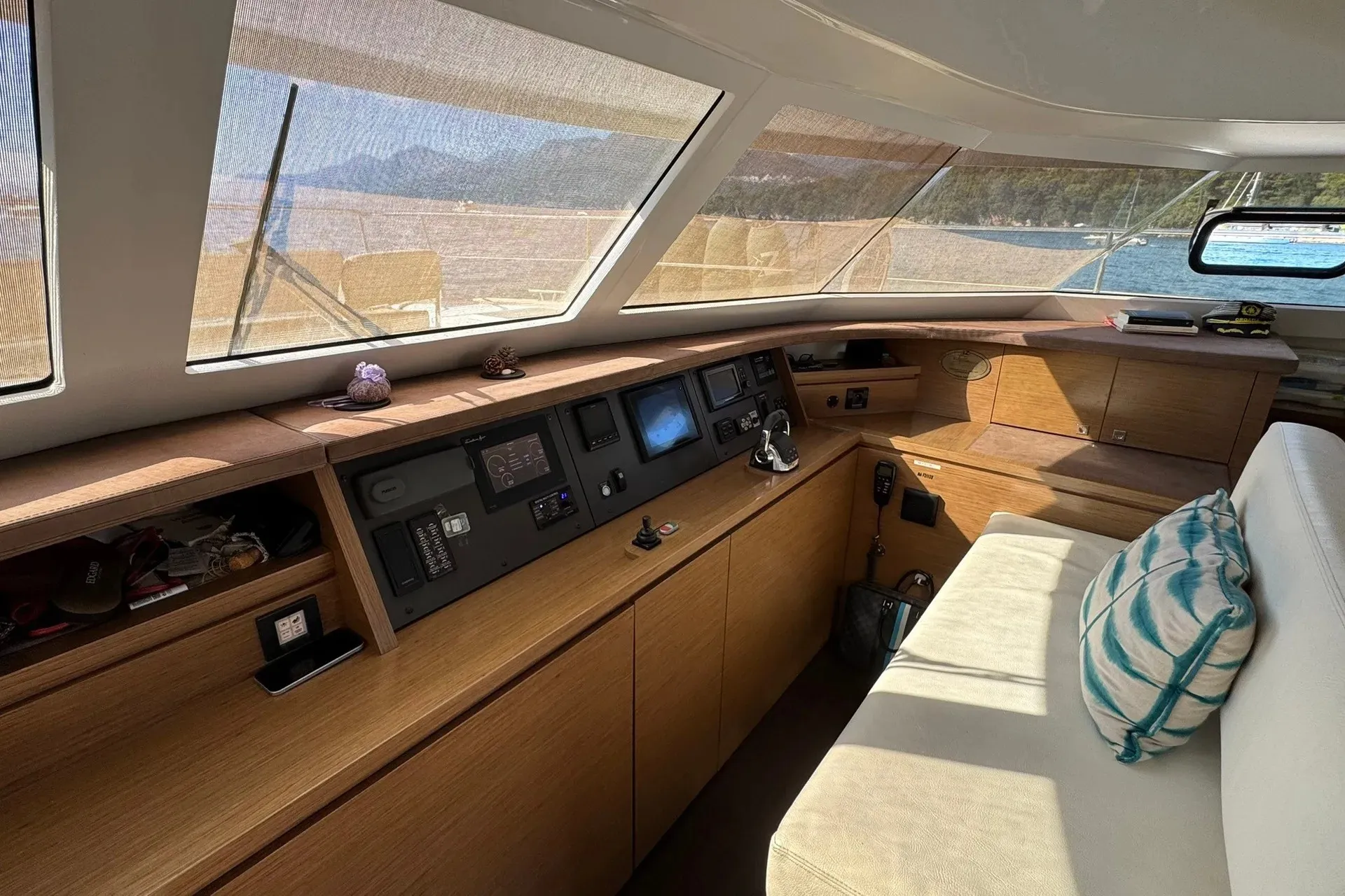 Cumberland 47LC MY Z — jahtikuva 3