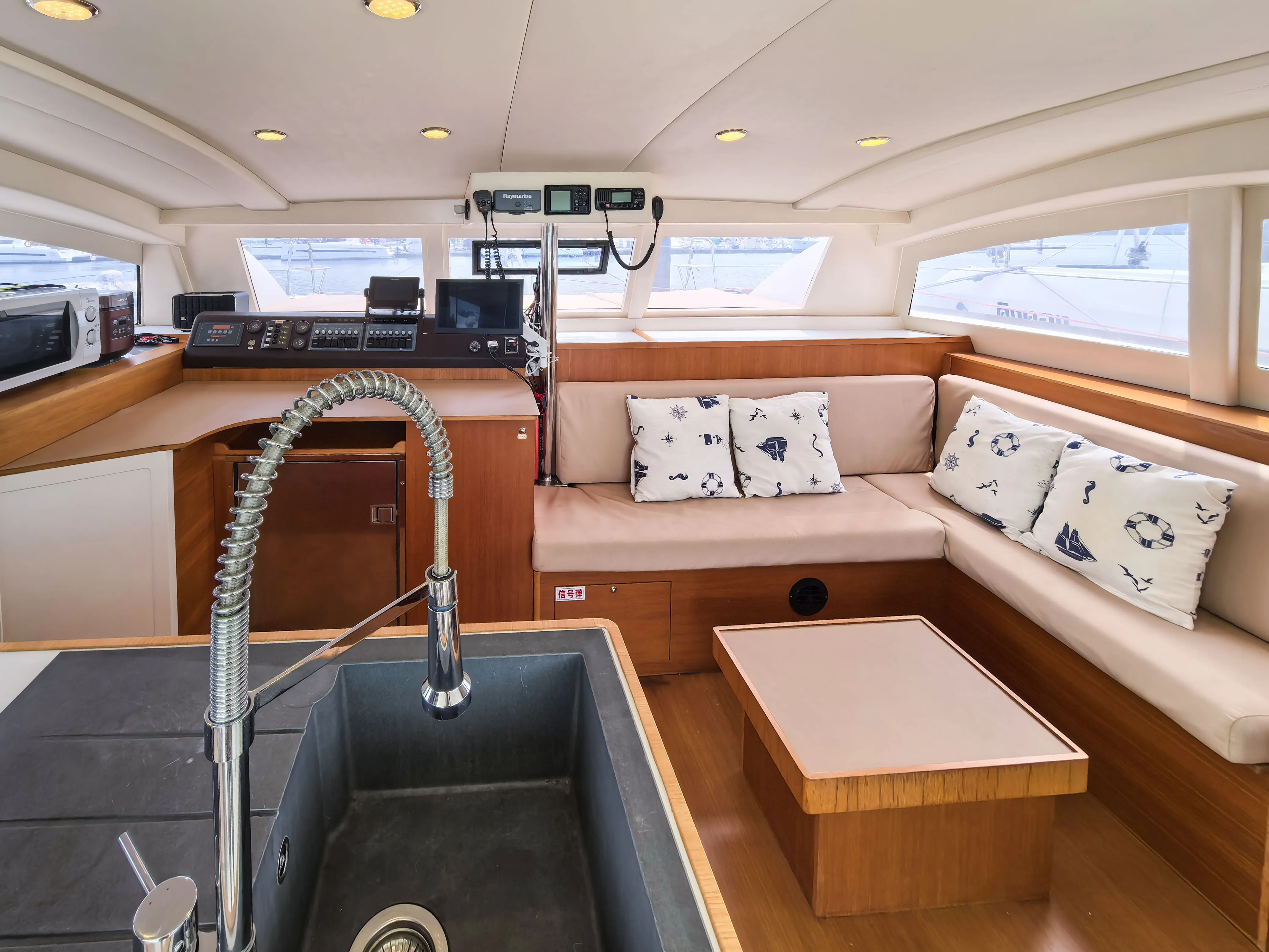 Comet 37 Andaman Discovery — foto dello yacht n. 5