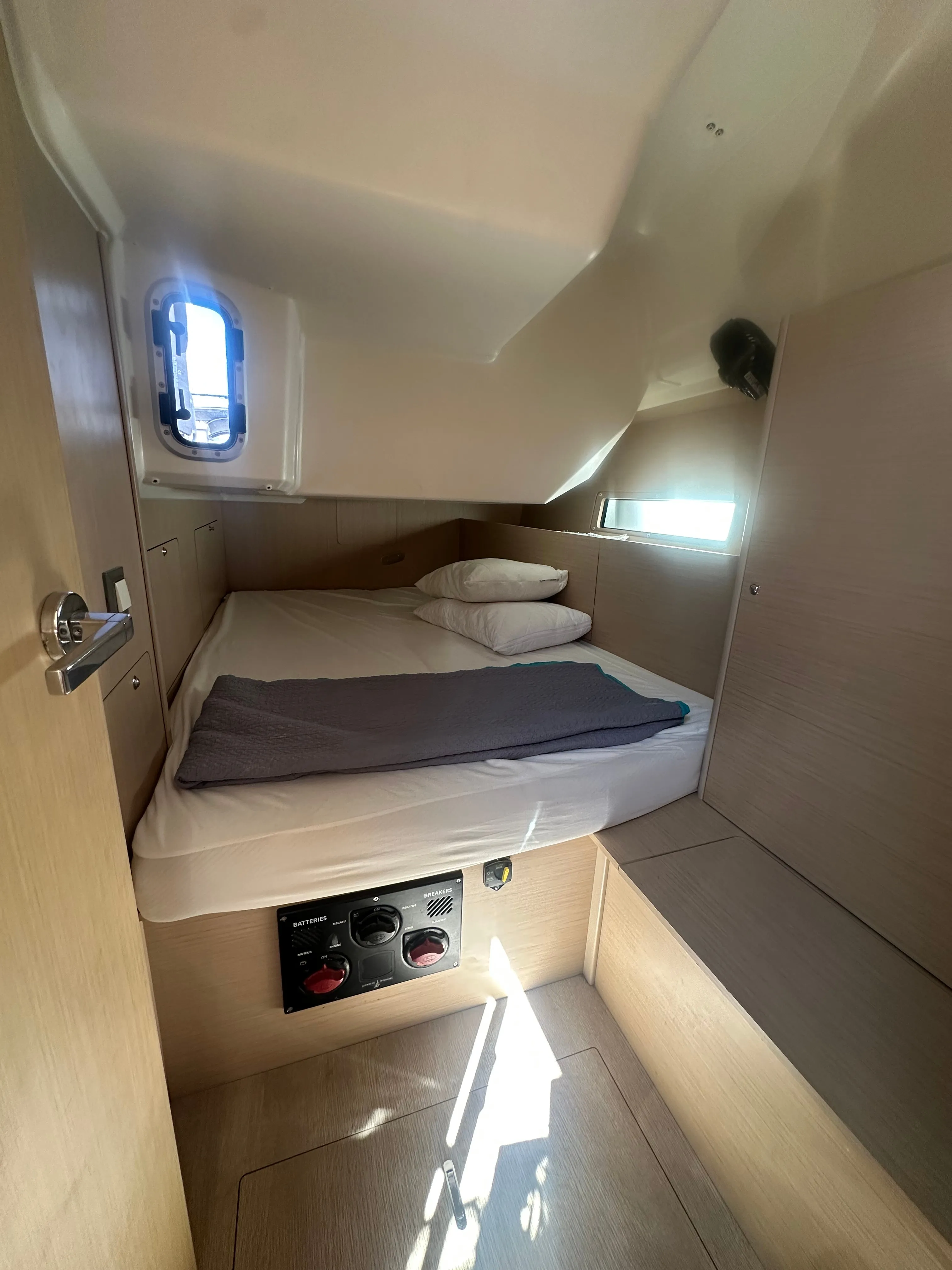 Oceanis 40.1 La Mer — jahtikuva 3