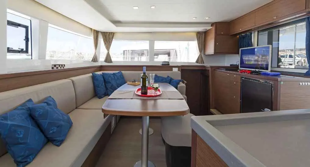 Lagoon 450 Fly Evi — jahifoto 7