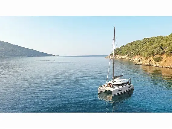 Isla 40 Anasa — foto dello yacht n. 1