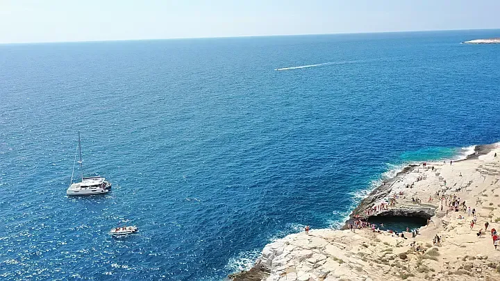Isla 40 Anasa — foto dello yacht n. 30