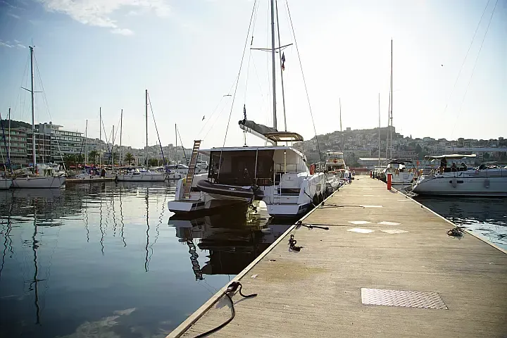 Isla 40 Anasa — foto dello yacht n. 6