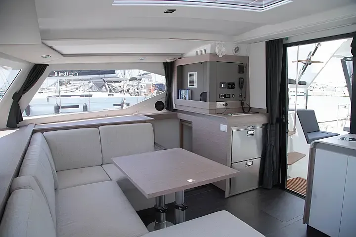 Isla 40 Anasa — foto dello yacht n. 29