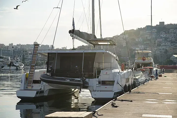 Isla 40 Anasa — foto dello yacht n. 13