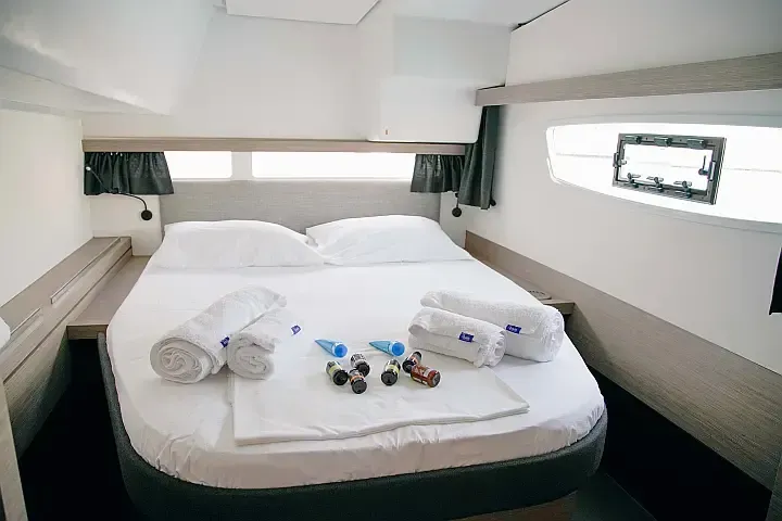 Isla 40 Anasa — foto dello yacht n. 2