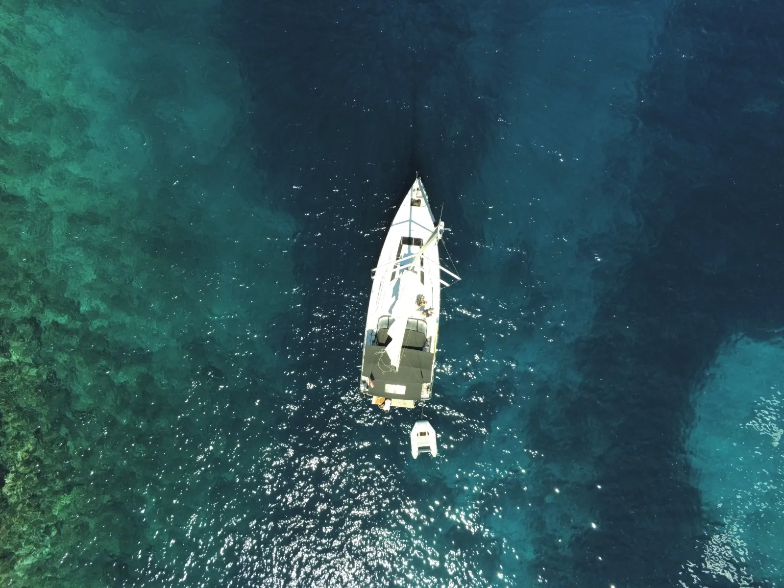 Oceanis 46.1 Everest — снимка на яхтата 19