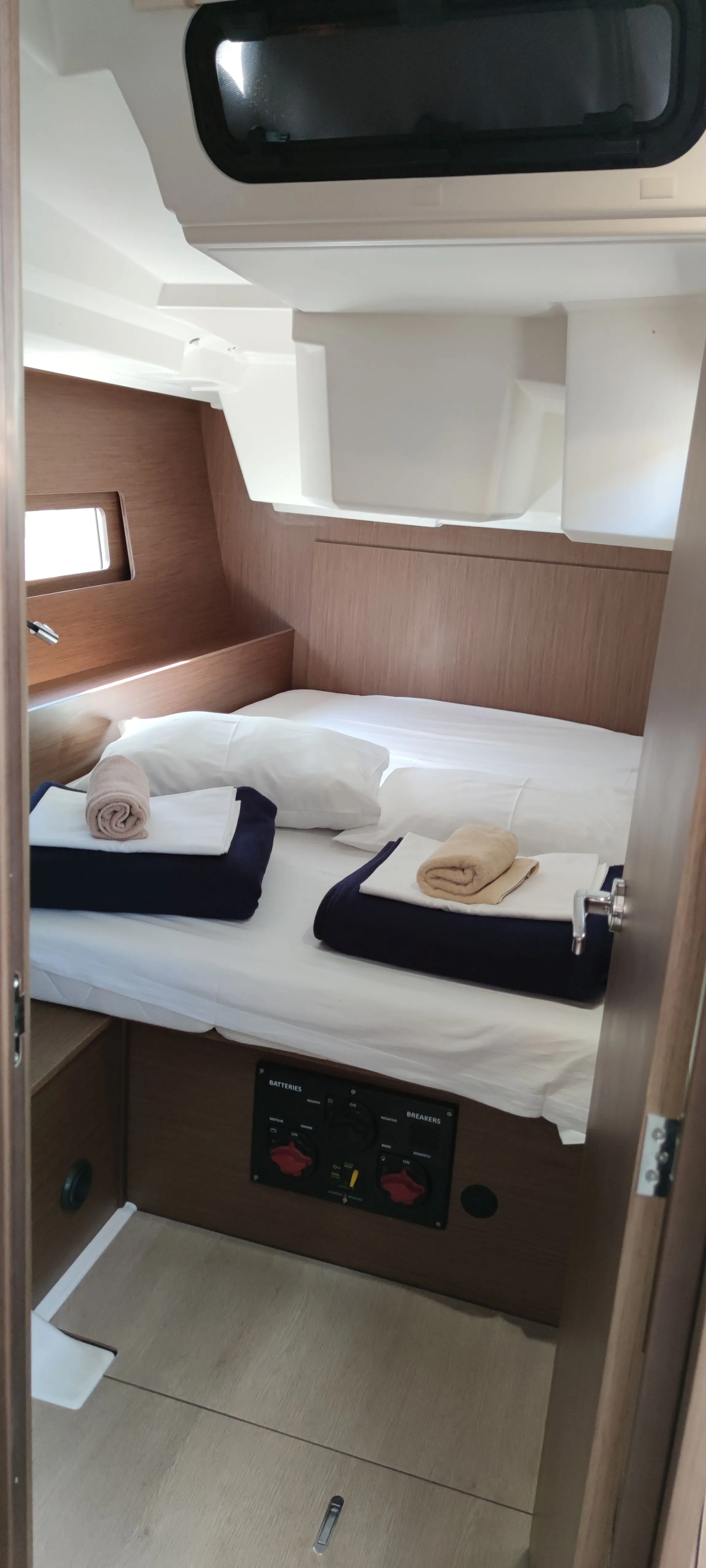 Oceanis 46.1 Everest — снимка на яхтата 4