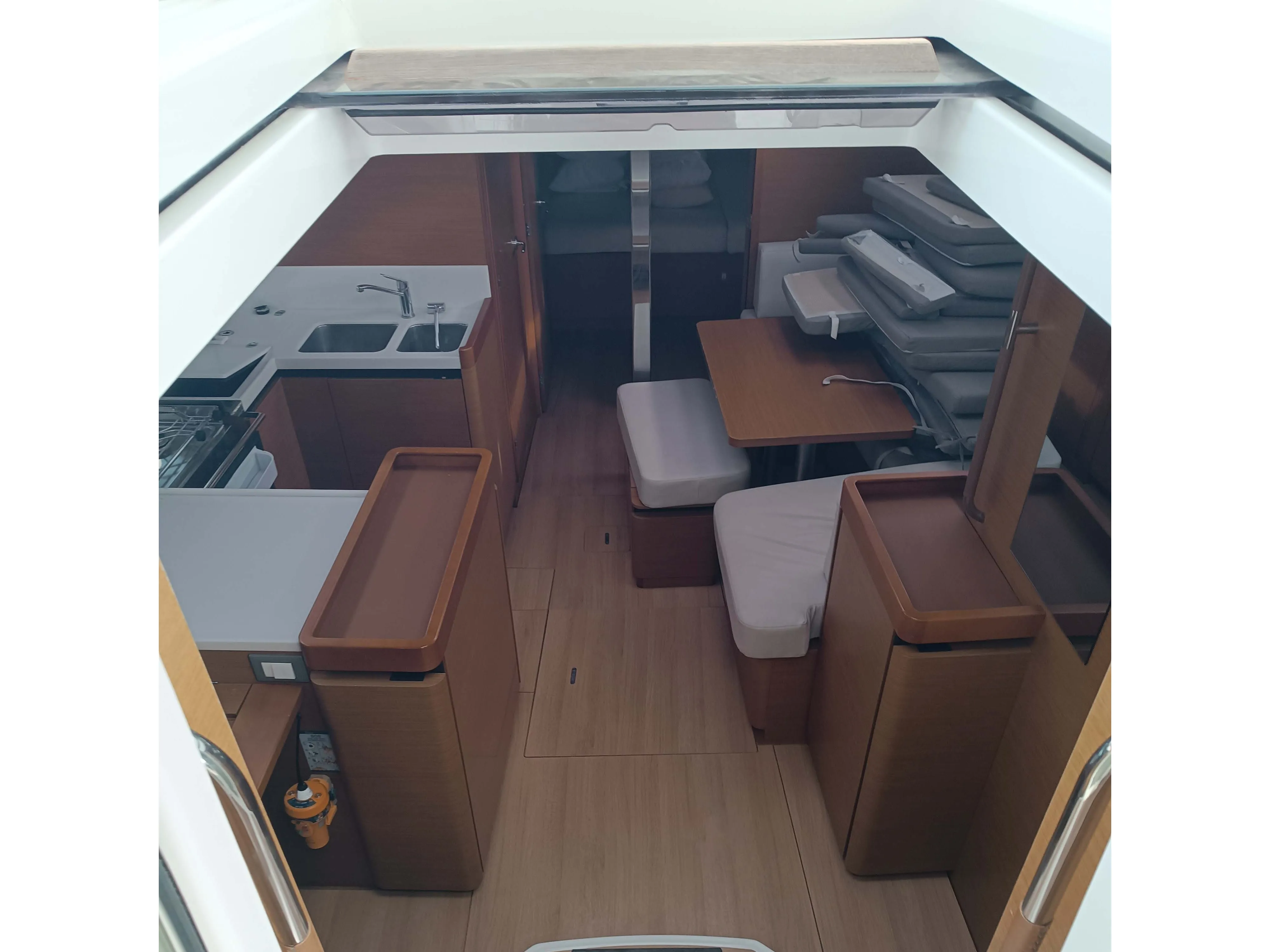 Sun Odyssey 440 Funky One — foto dello yacht n. 2