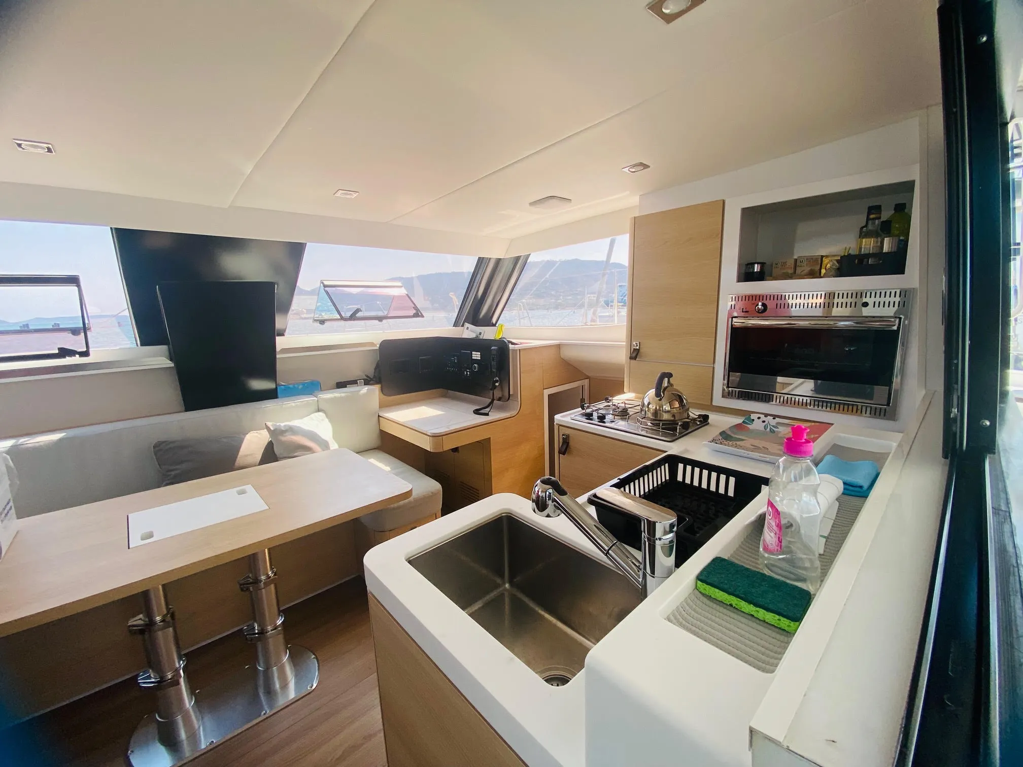 Aventura 37 Classic — yacht photo 3