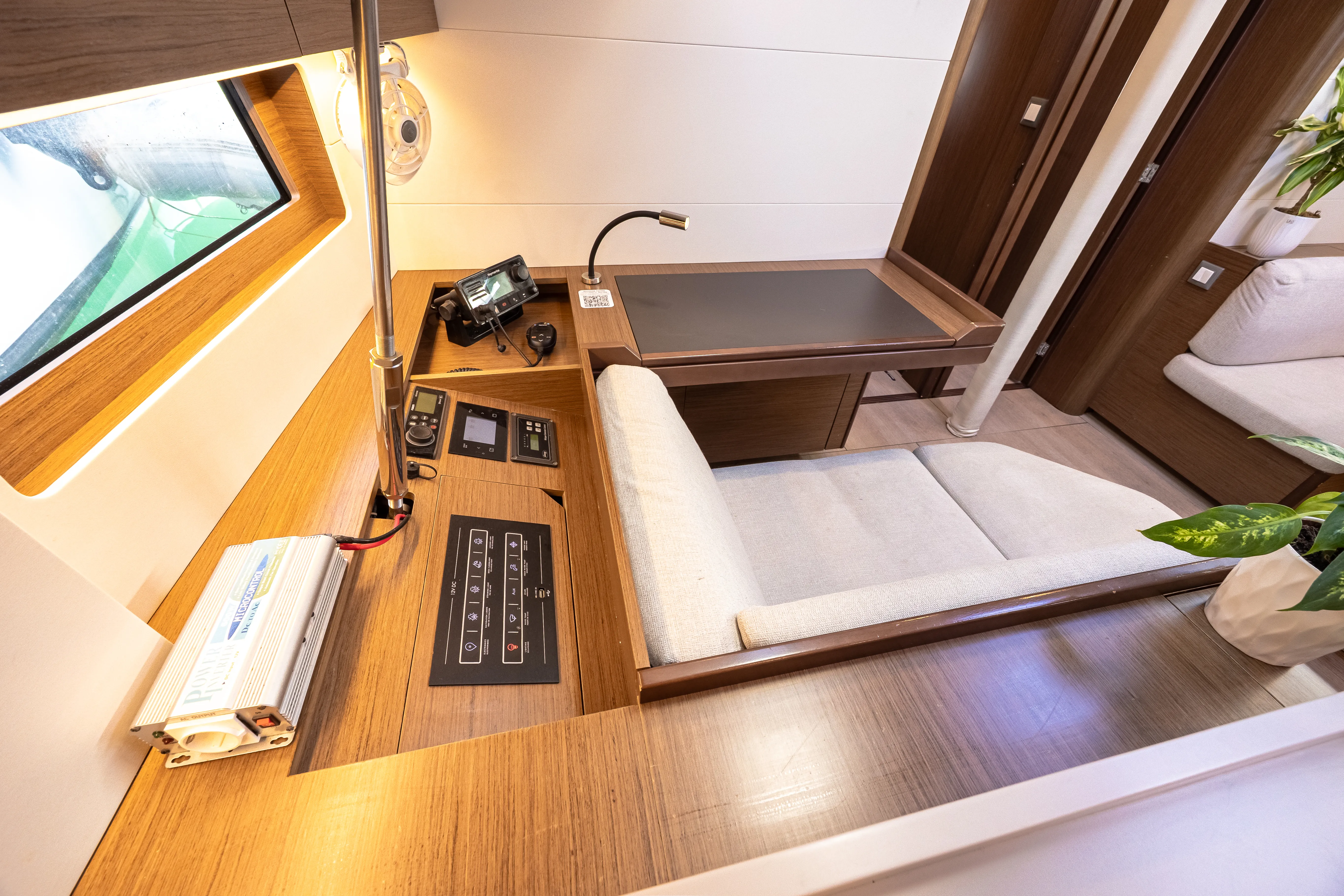Oceanis 51.1 Forkys — фотография яхты 6