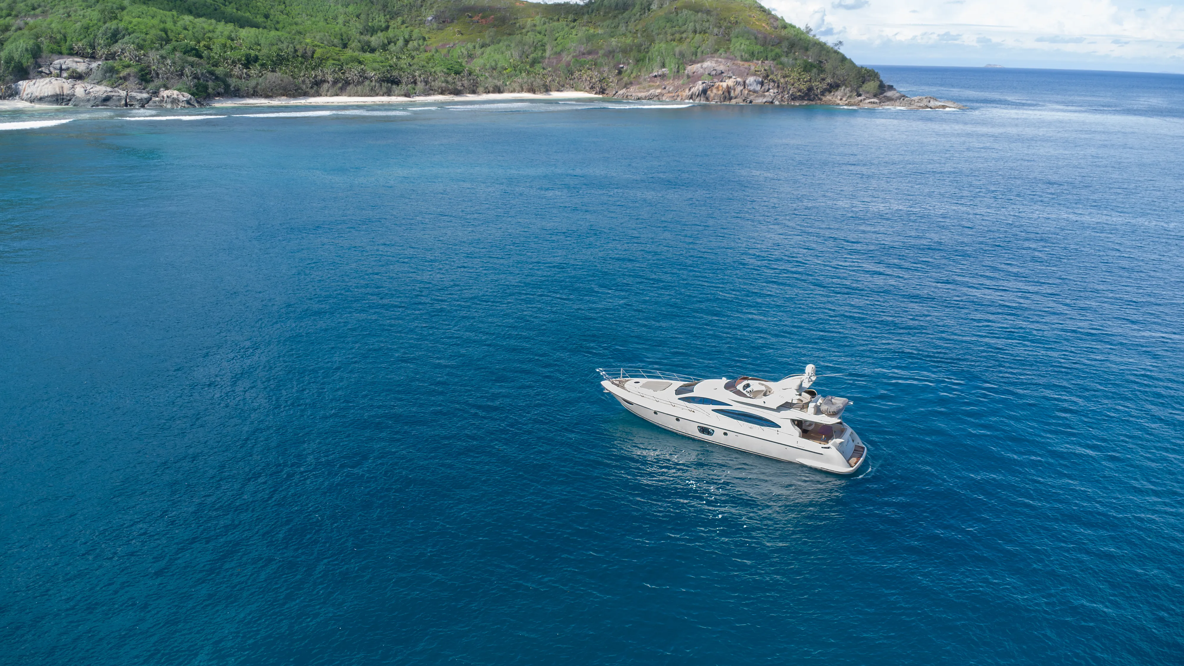 Azimut 68 E Alise — fotografia jachty 45
