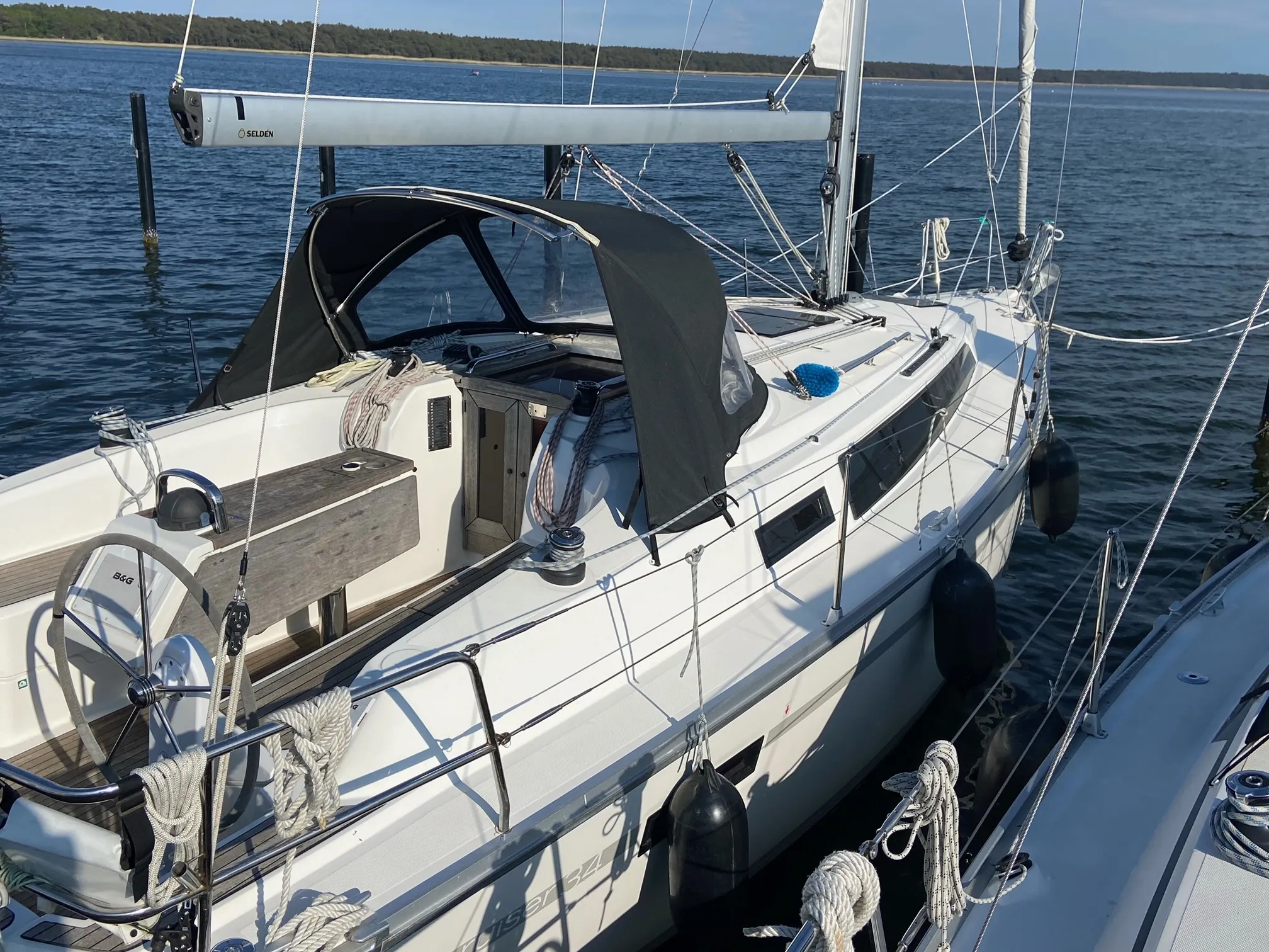 Bavaria Cruiser 34 Comfort — yacht photo 13