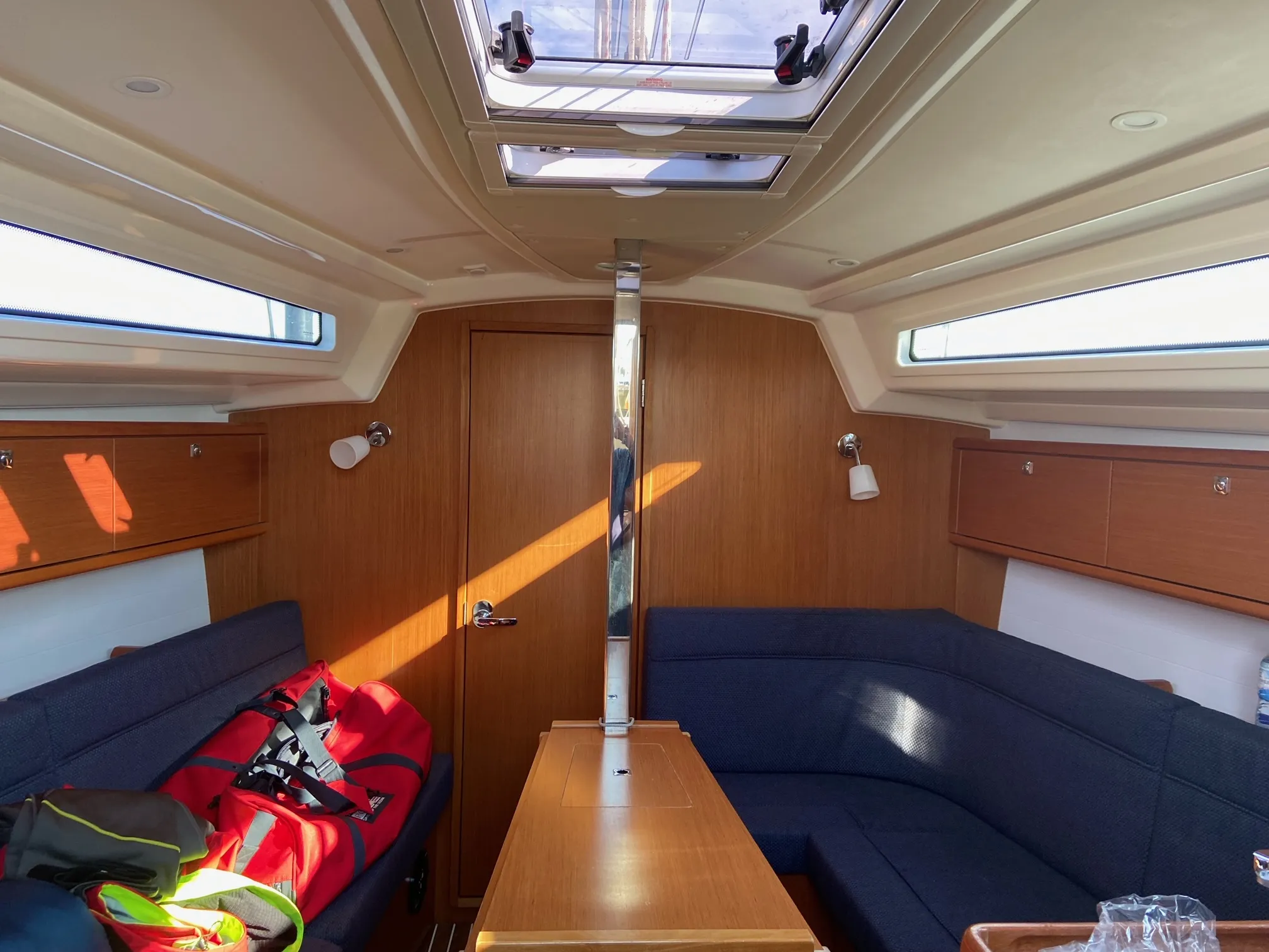 Bavaria Cruiser 34 Comfort — yacht photo 4