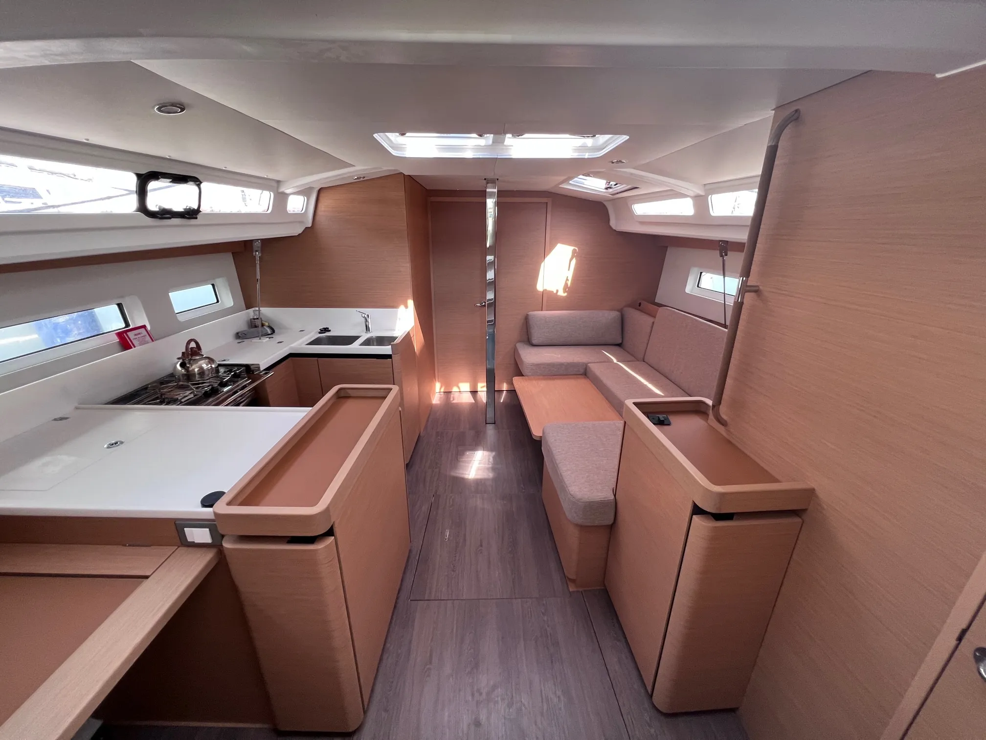Sun Odyssey 440 Elisabeth II — фотография яхты 10