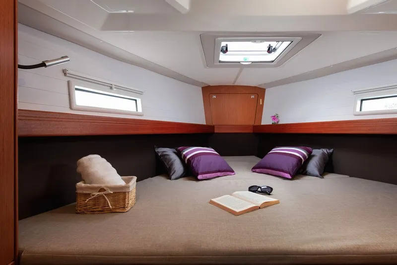 Bavaria Cruiser 41 NINA — fotografia jachty 2