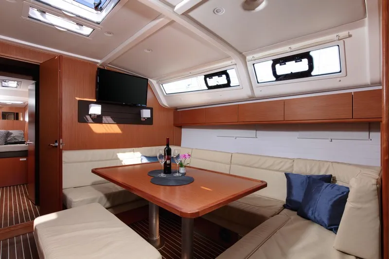 Bavaria Cruiser 51 LUI — foto dello yacht n. 2