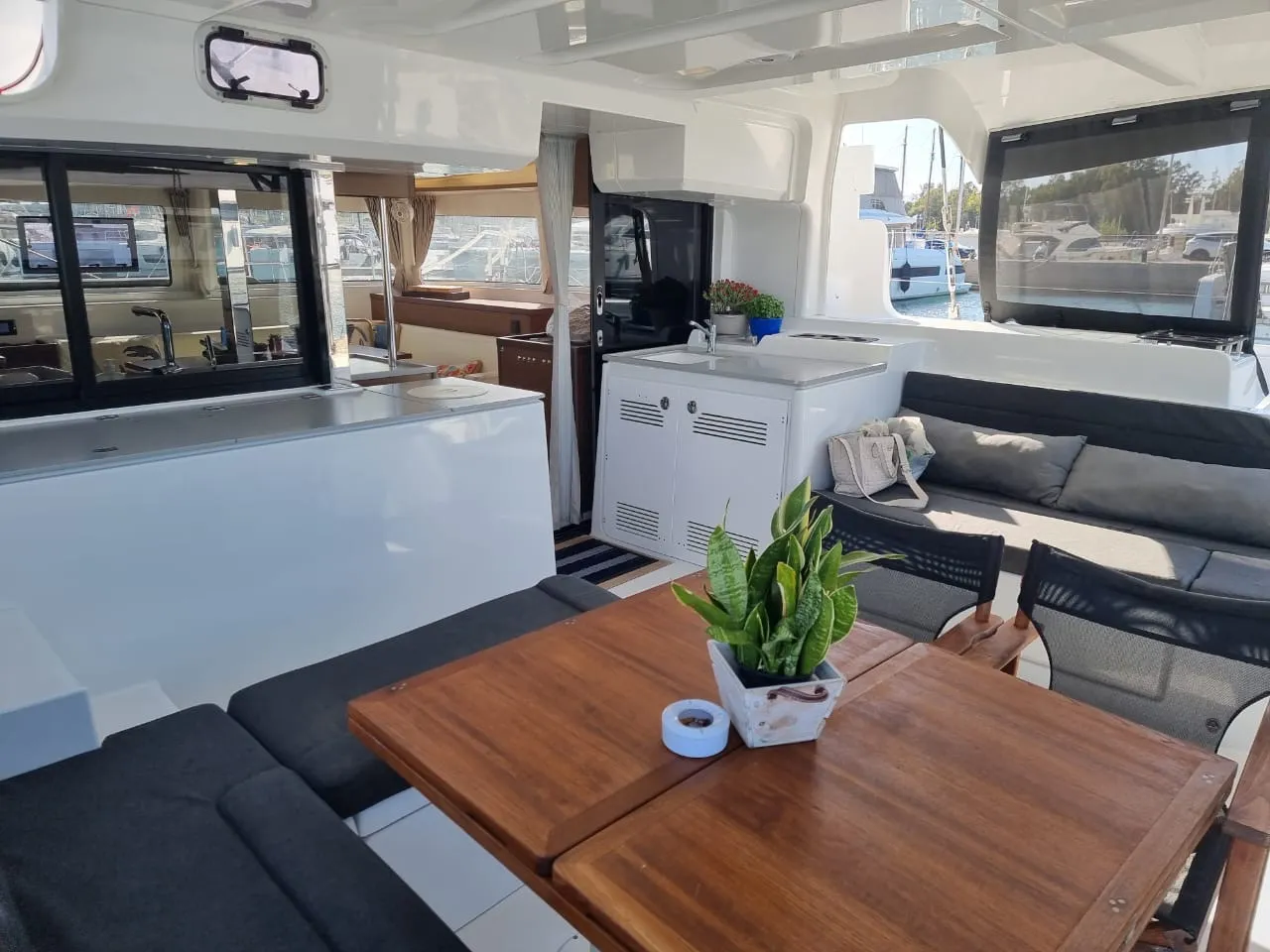 Lagoon 46 Hydra XIV — fotografia jachty 3