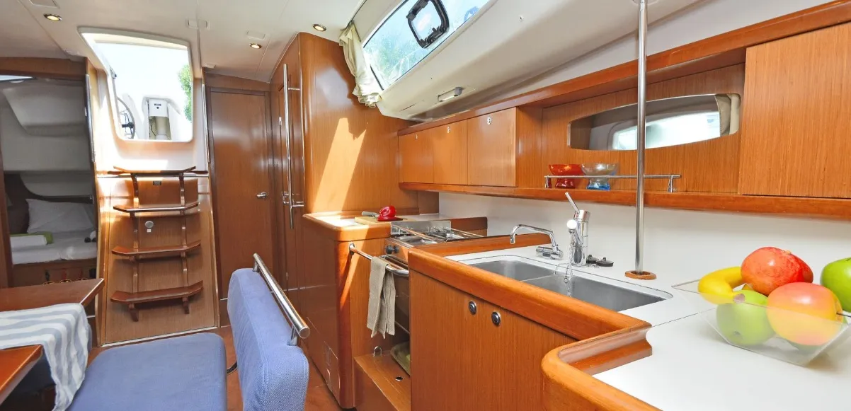 Oceanis 43 Konstantinos — yacht photo 8