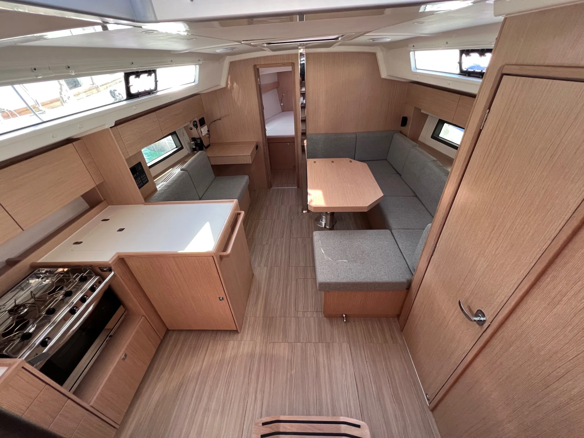 Bavaria C42 Kaze Maru — yachtbillede 2