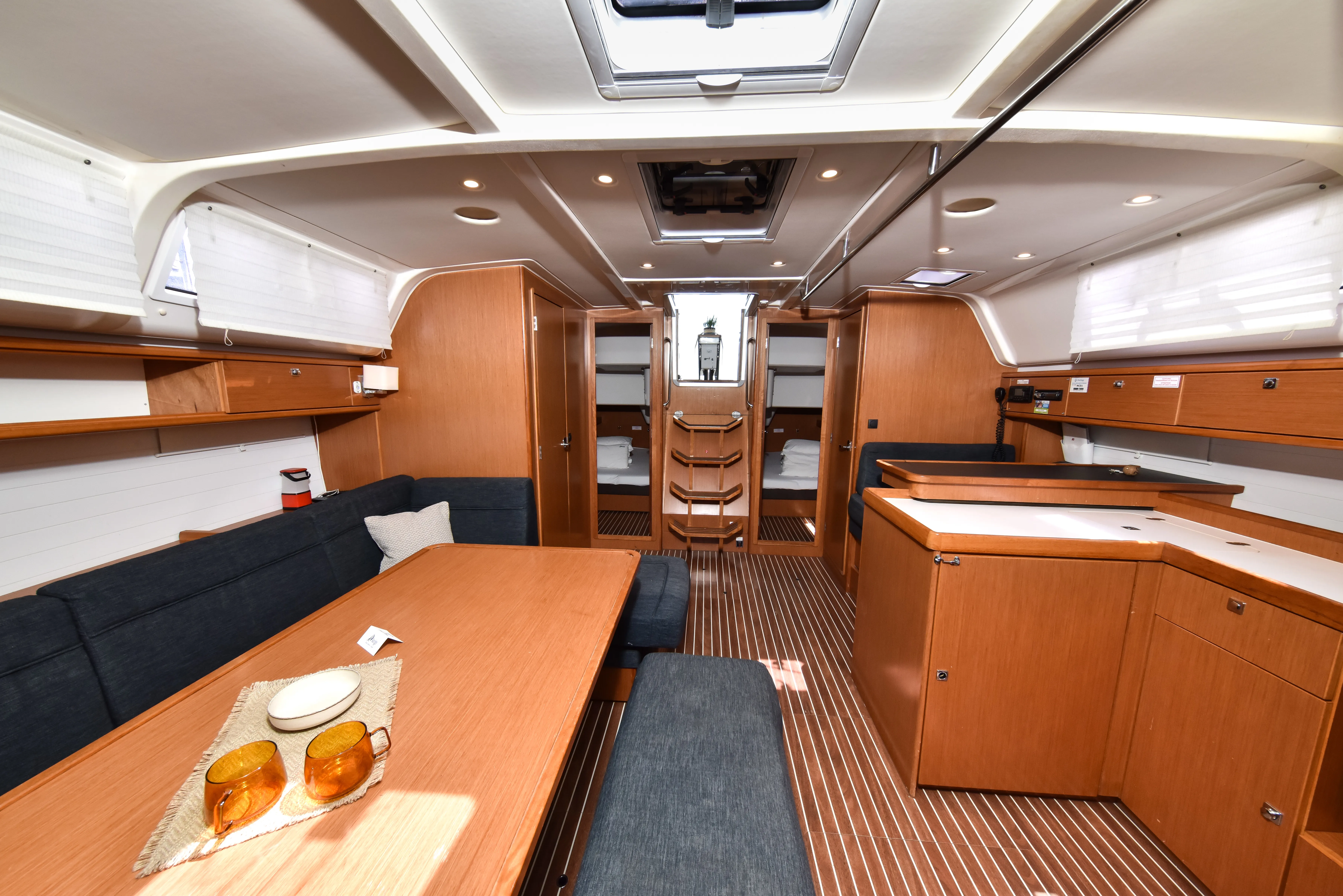 Bavaria Cruiser 51 YOLO — фотография яхты 49