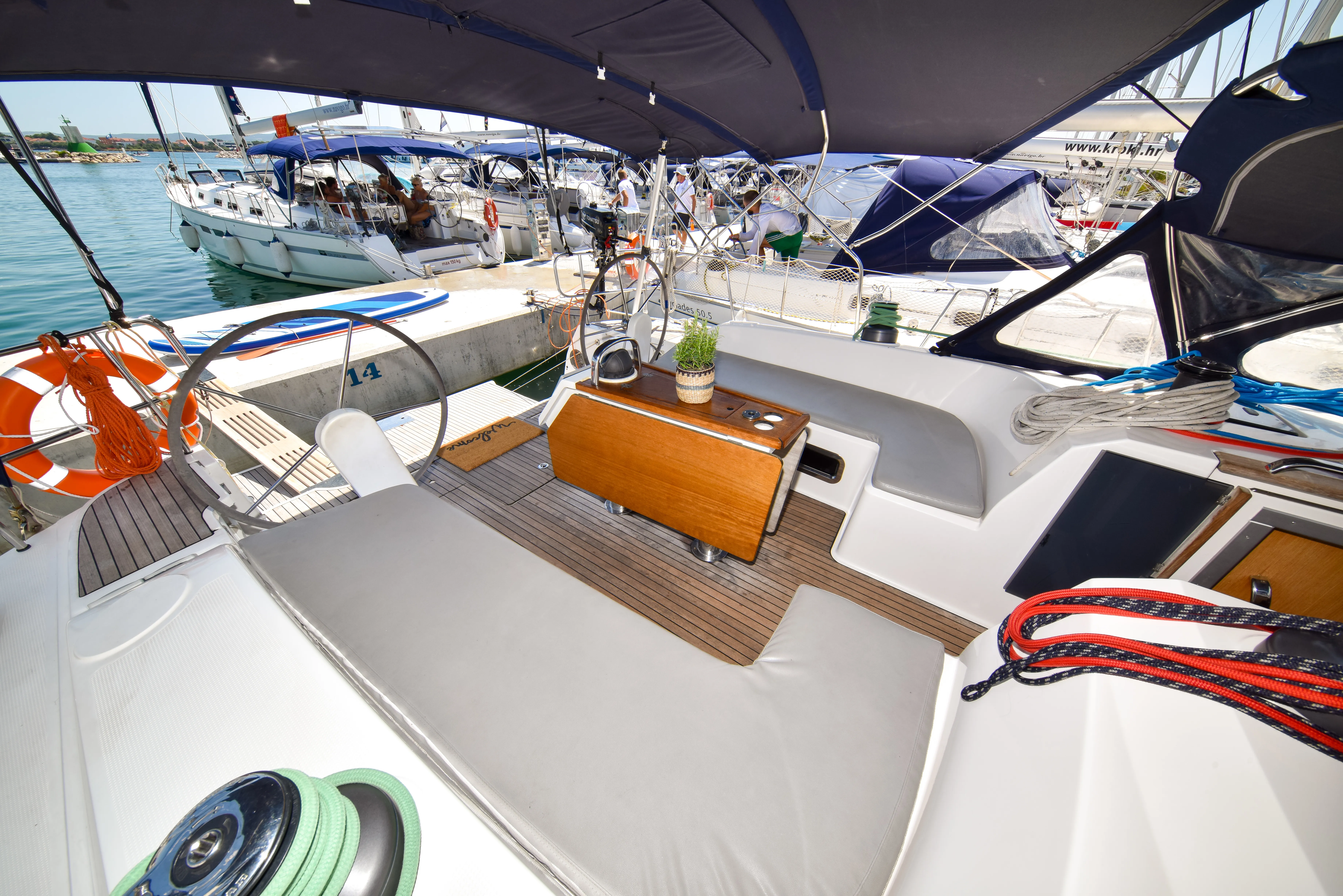 Bavaria Cruiser 51 YOLO — фотография яхты 15