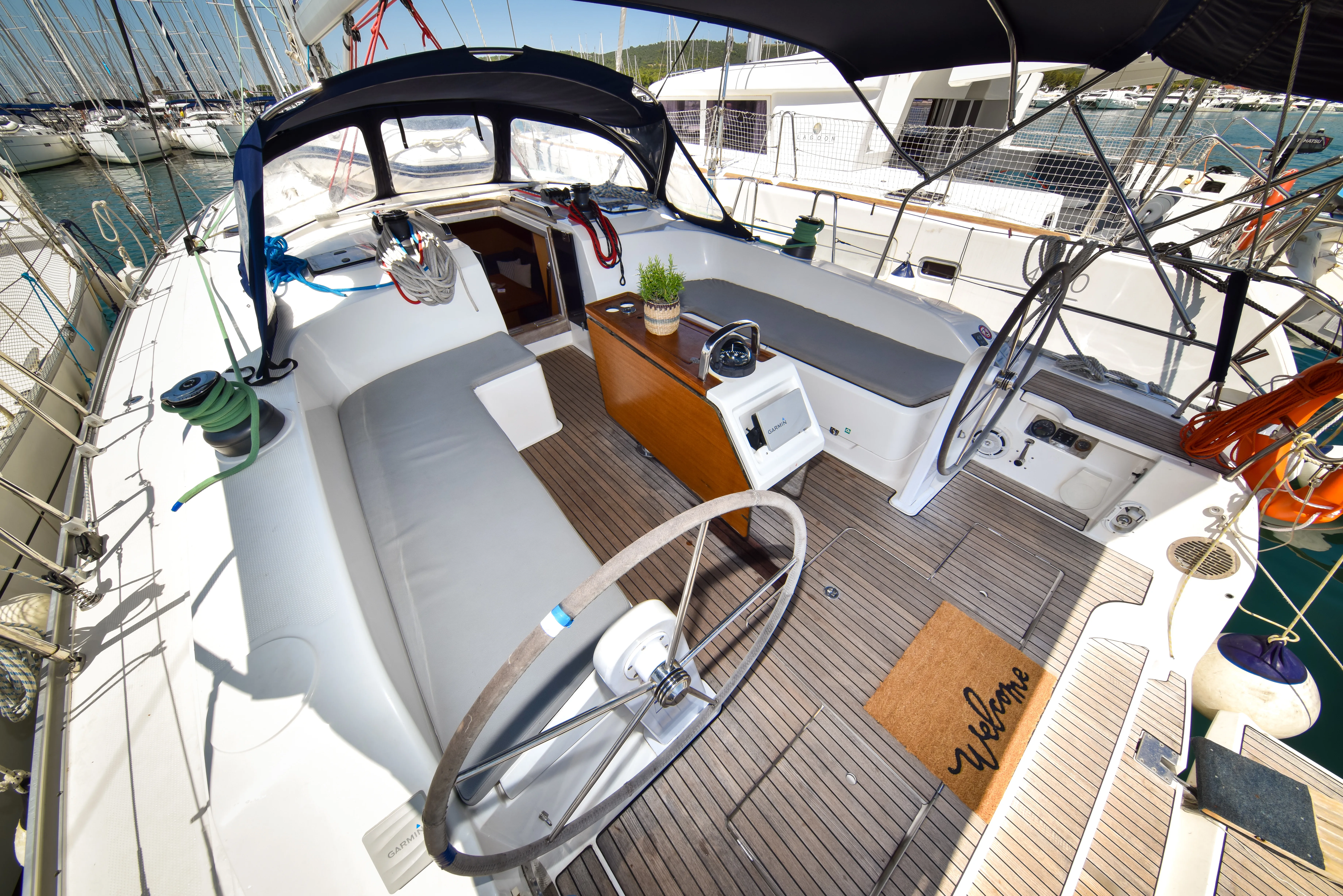 Bavaria Cruiser 51 YOLO — фотография яхты 54