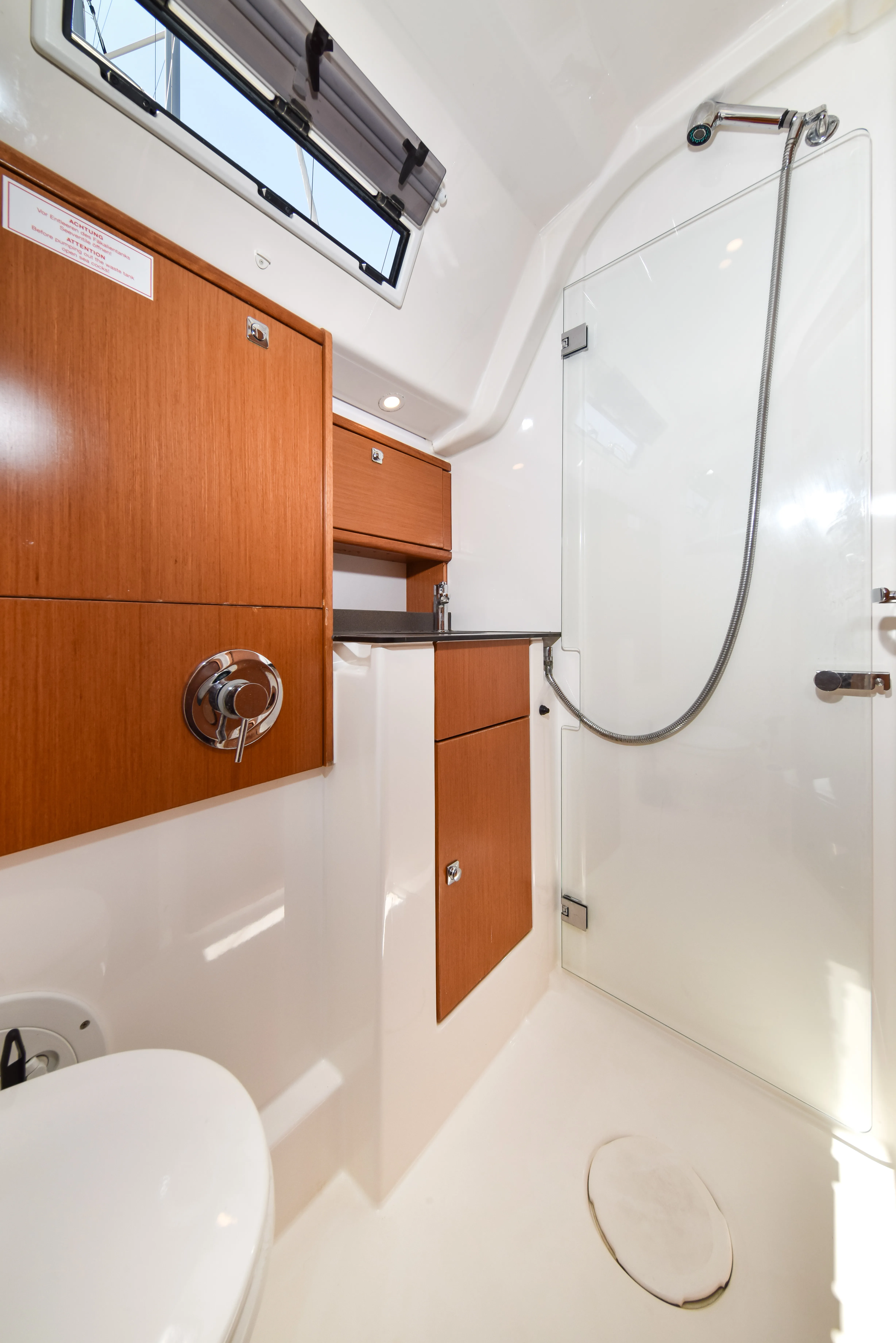 Bavaria Cruiser 51 YOLO — фотография яхты 11
