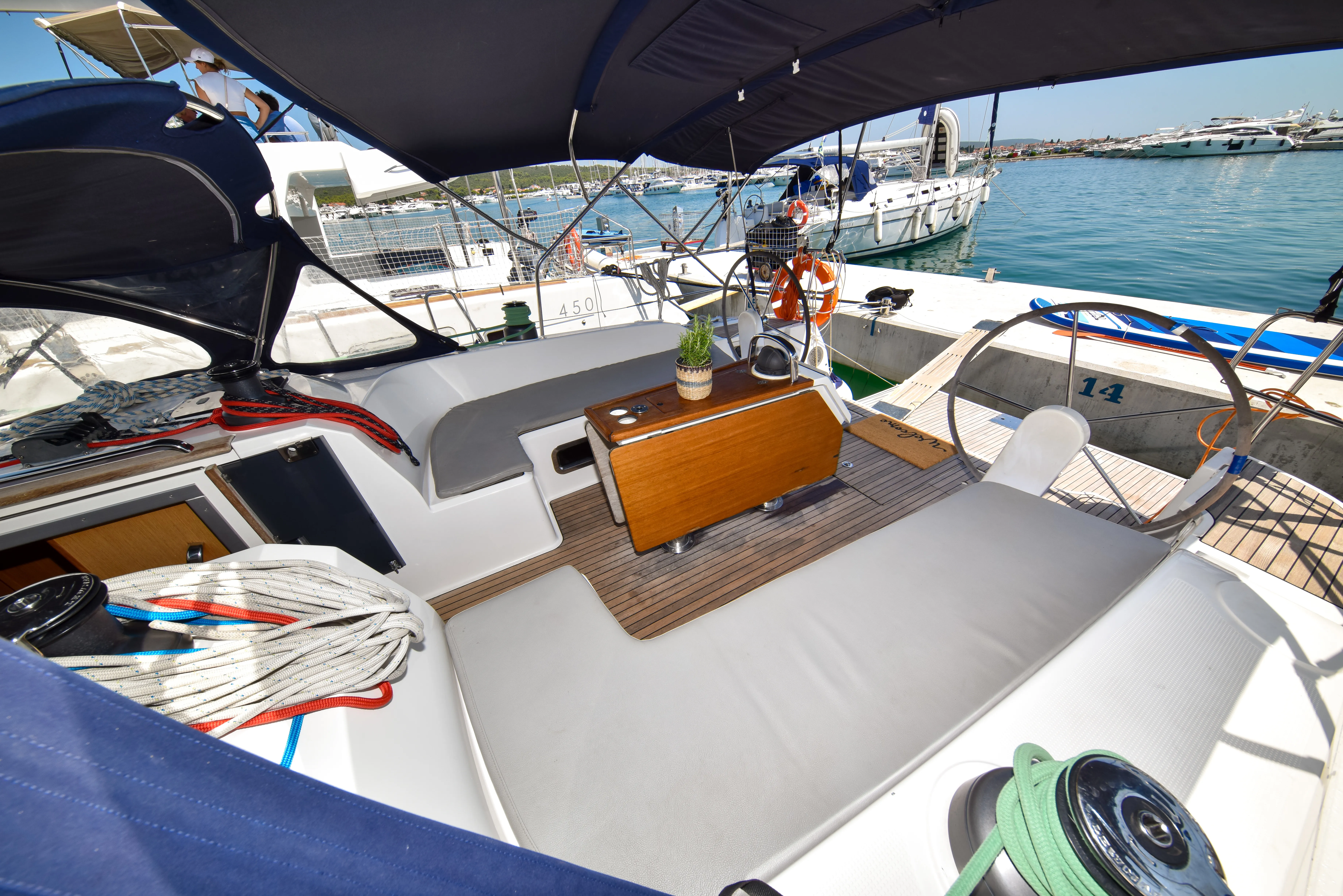 Bavaria Cruiser 51 YOLO — фотография яхты 44