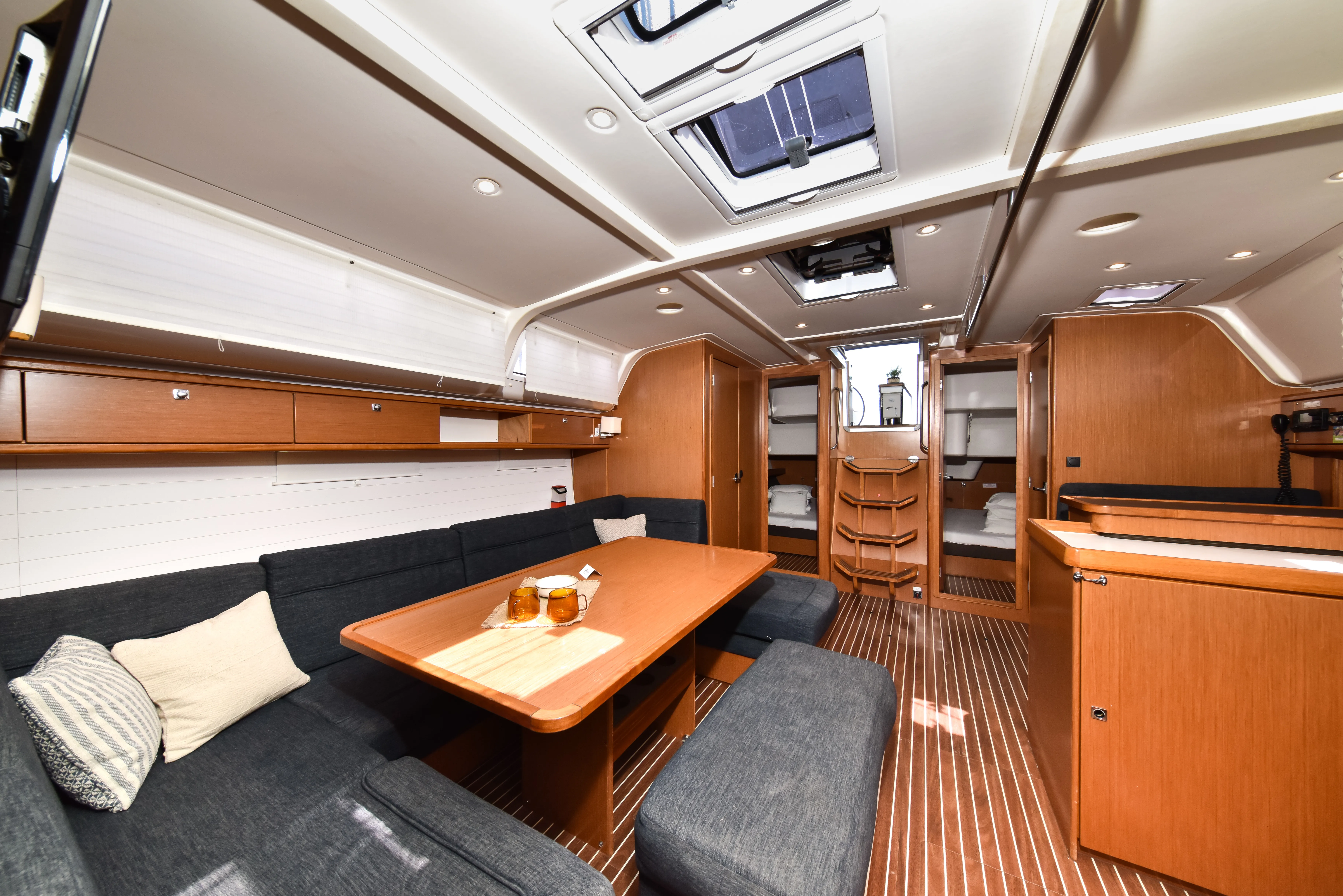 Bavaria Cruiser 51 YOLO — фотография яхты 32