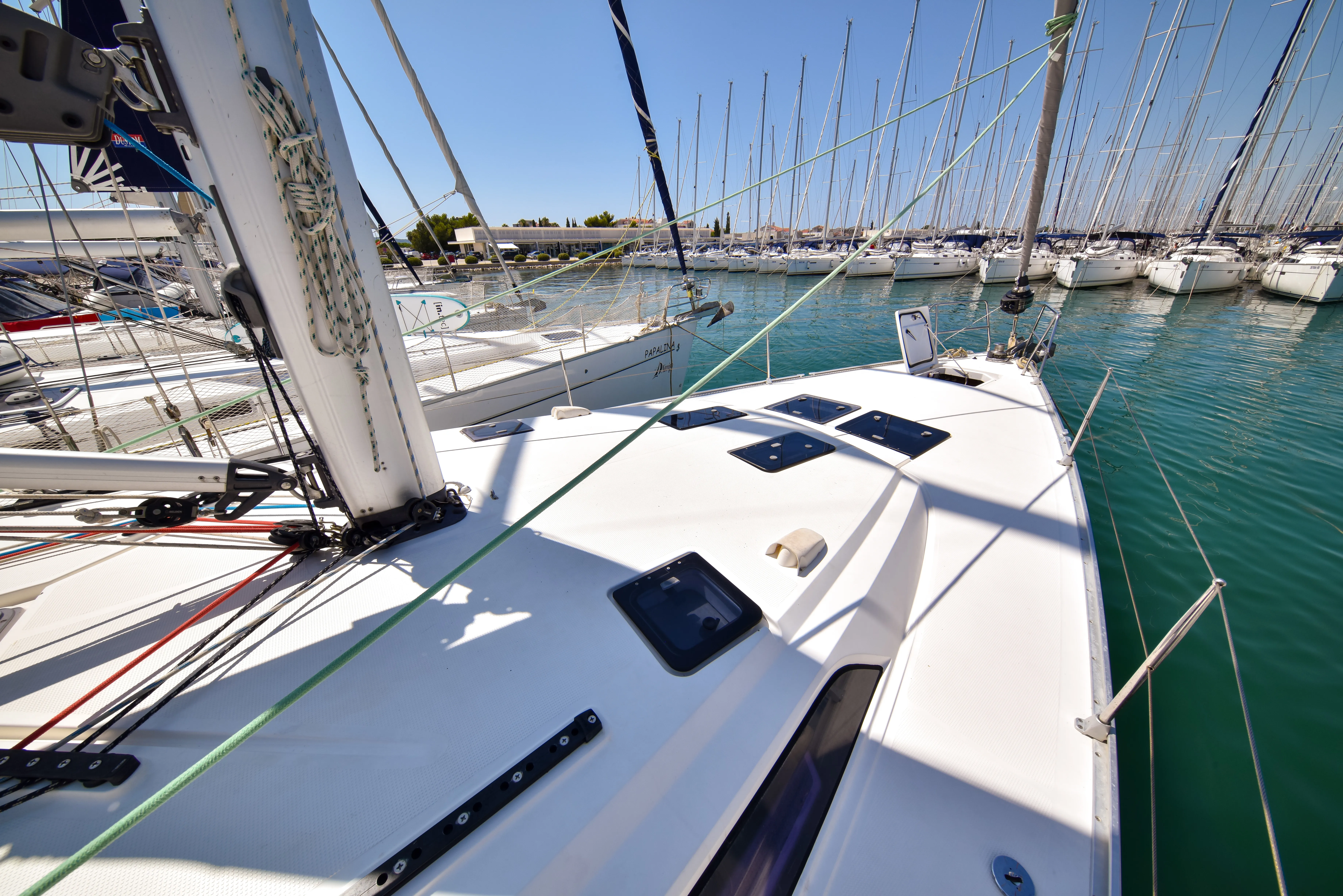 Bavaria Cruiser 51 YOLO — фотография яхты 47