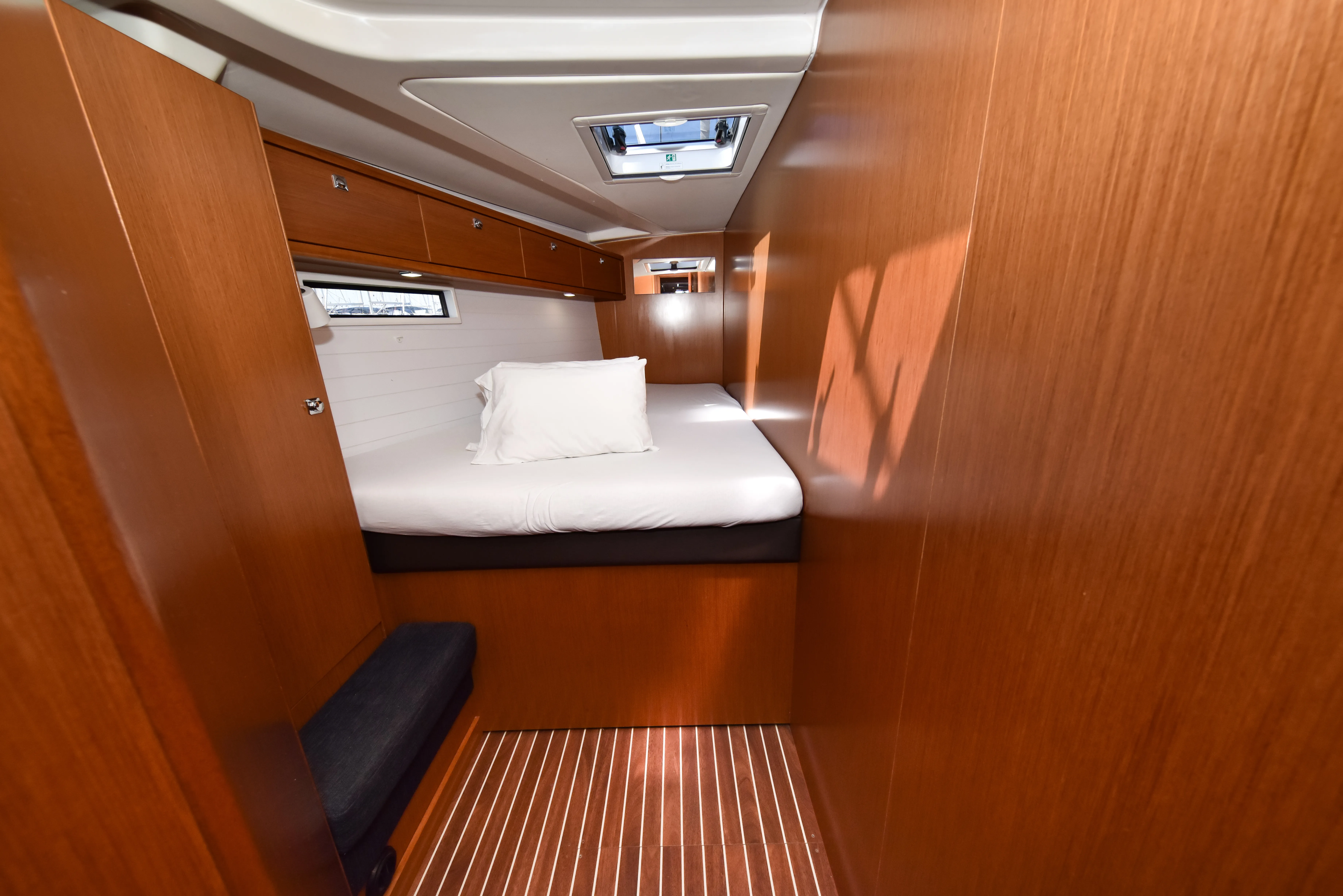 Bavaria Cruiser 51 YOLO — фотография яхты 28