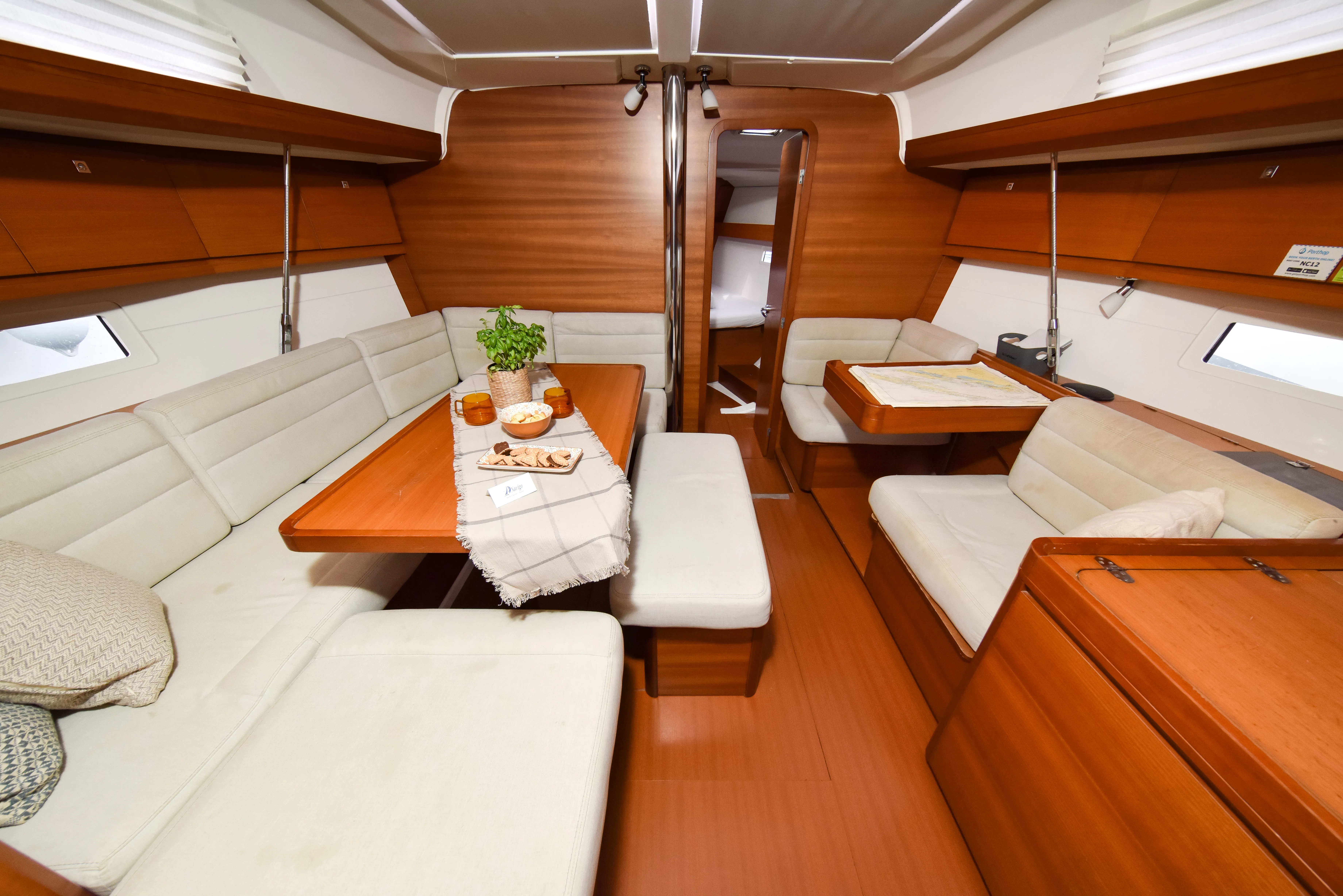 Dufour 410 Grand Large Stella — фотография яхты 35