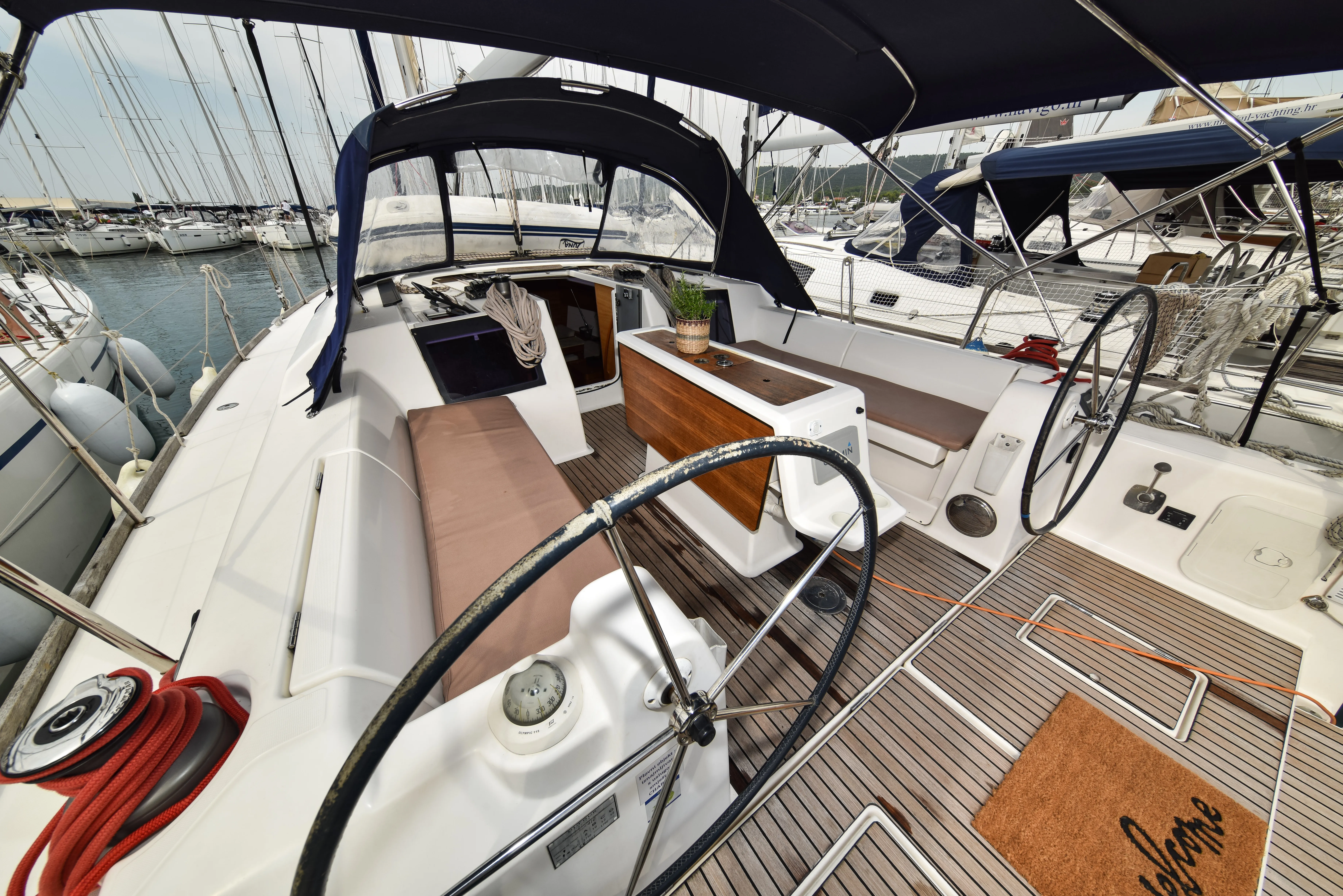 Dufour 410 Grand Large Stella — фотография яхты 31