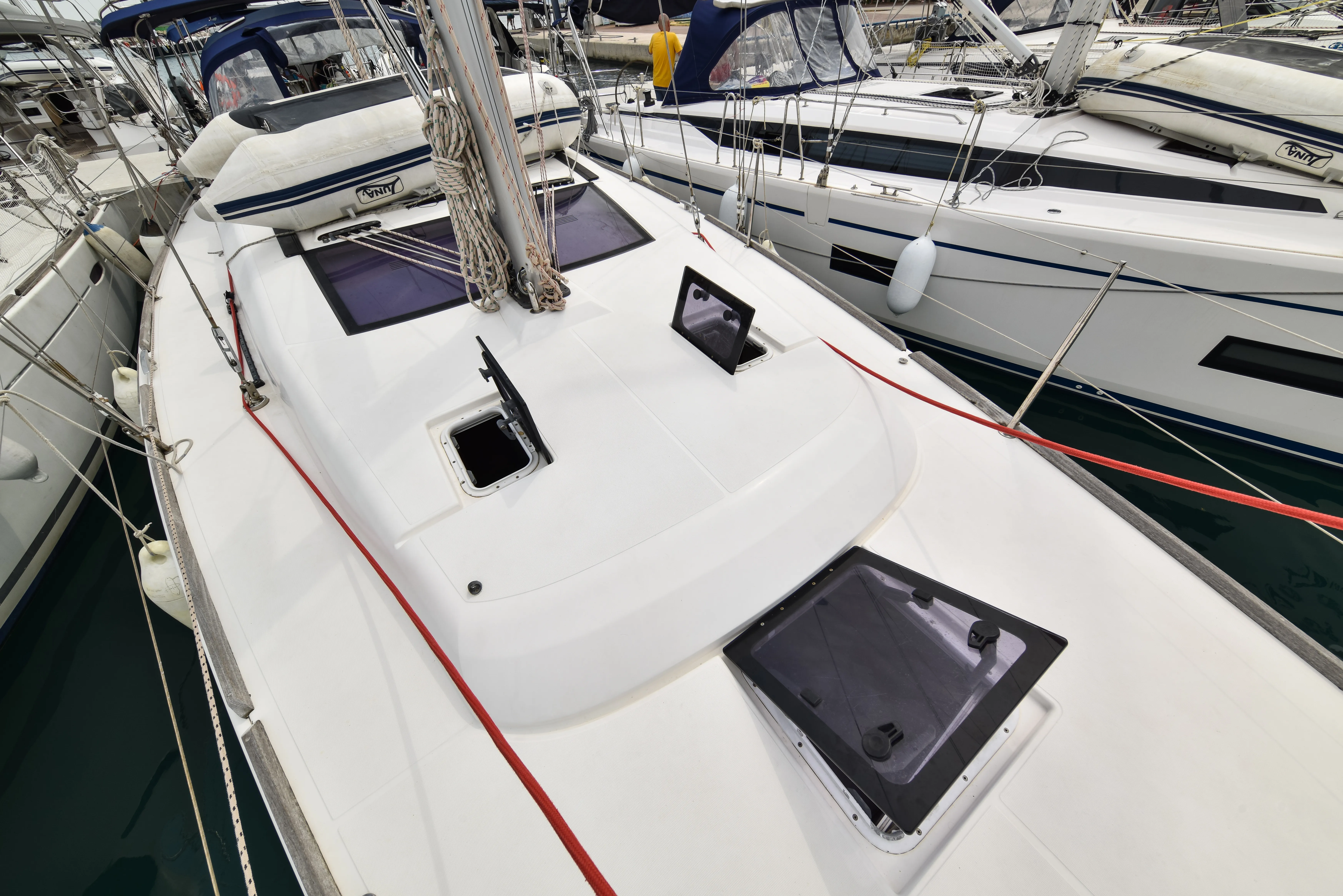 Dufour 410 Grand Large Stella — фотография яхты 13