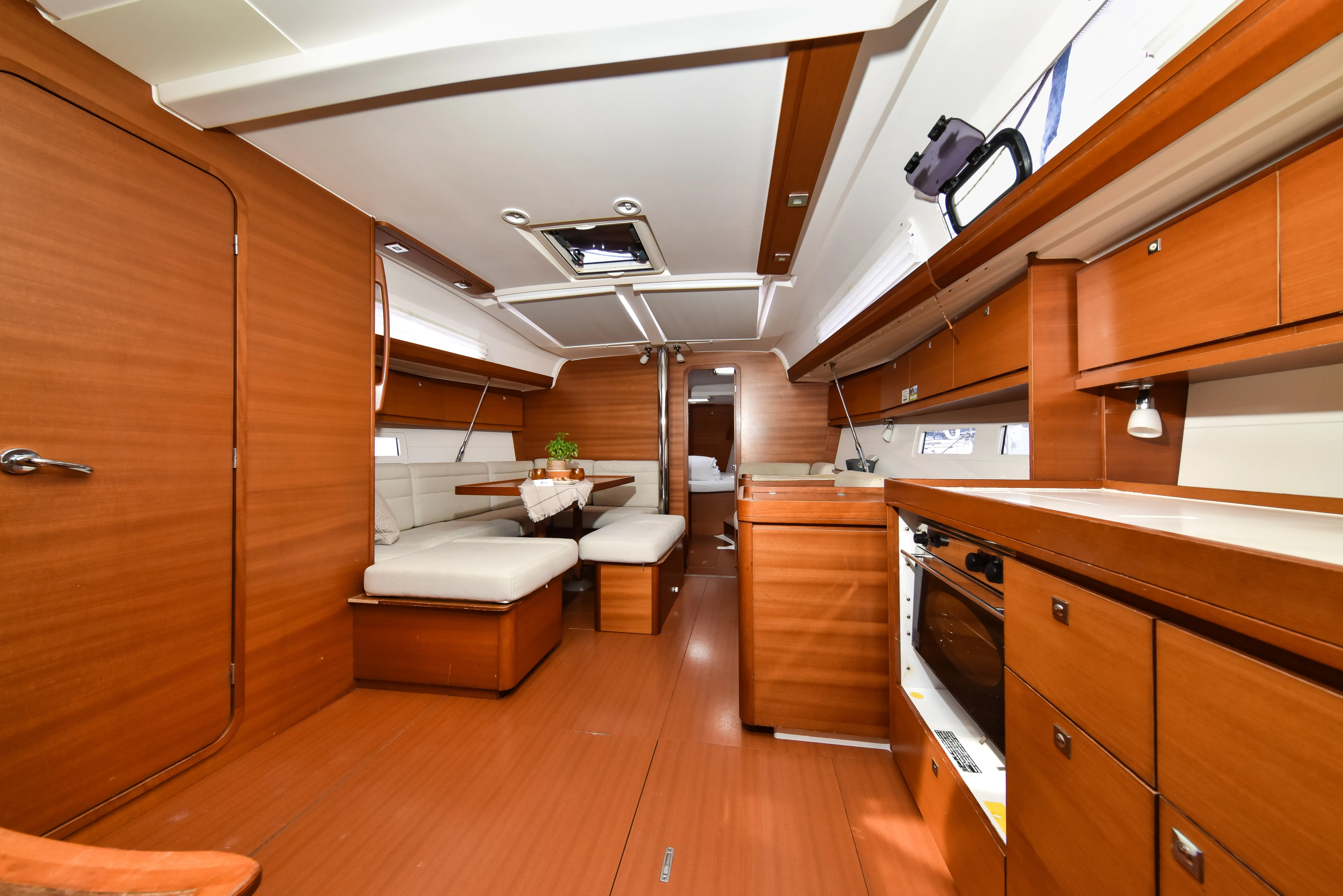 Dufour 410 Grand Large Stella — фотография яхты 43