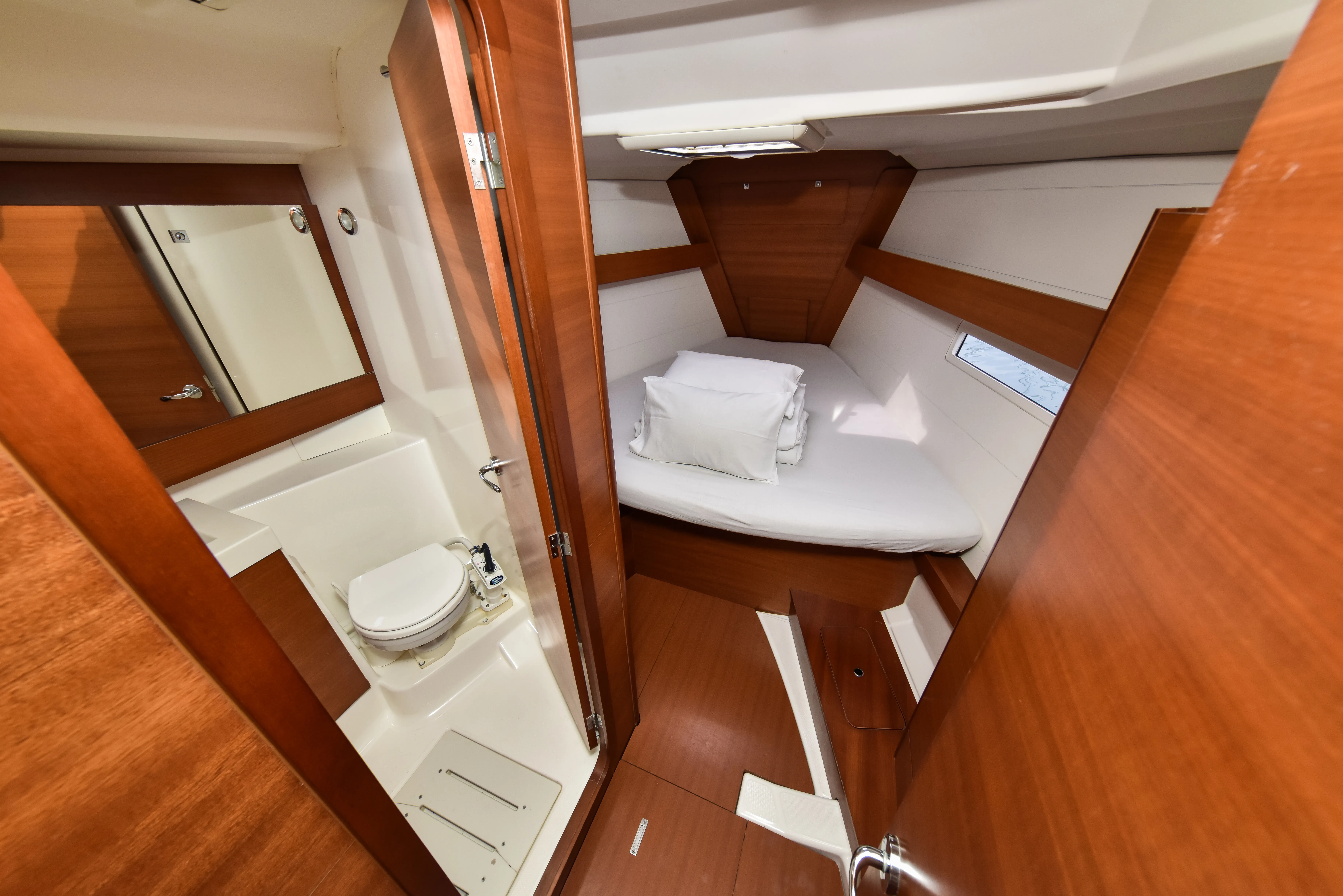 Dufour 410 Grand Large Stella — фотография яхты 34