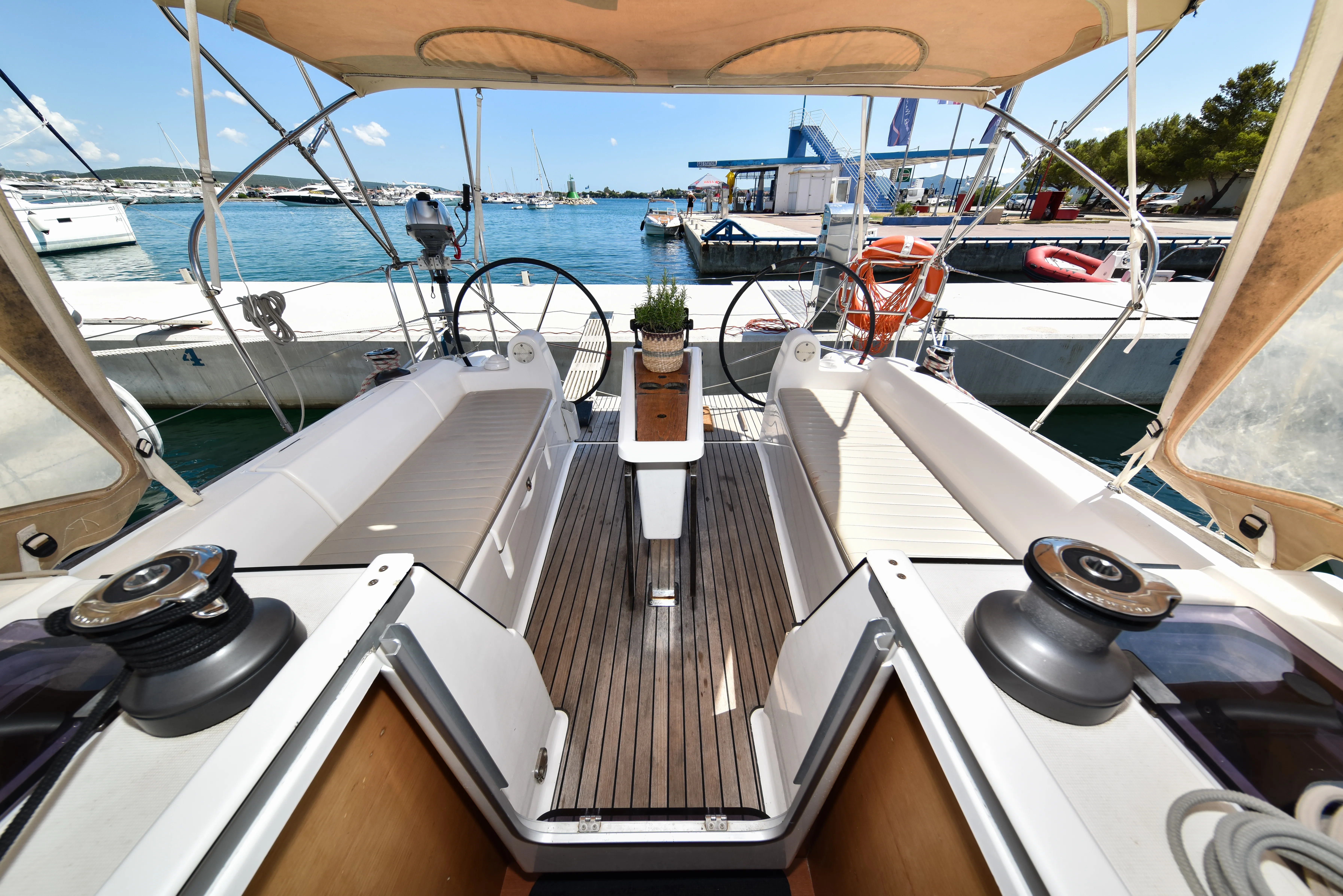 Dufour 350 Grand Large Pape — foto dello yacht n. 33