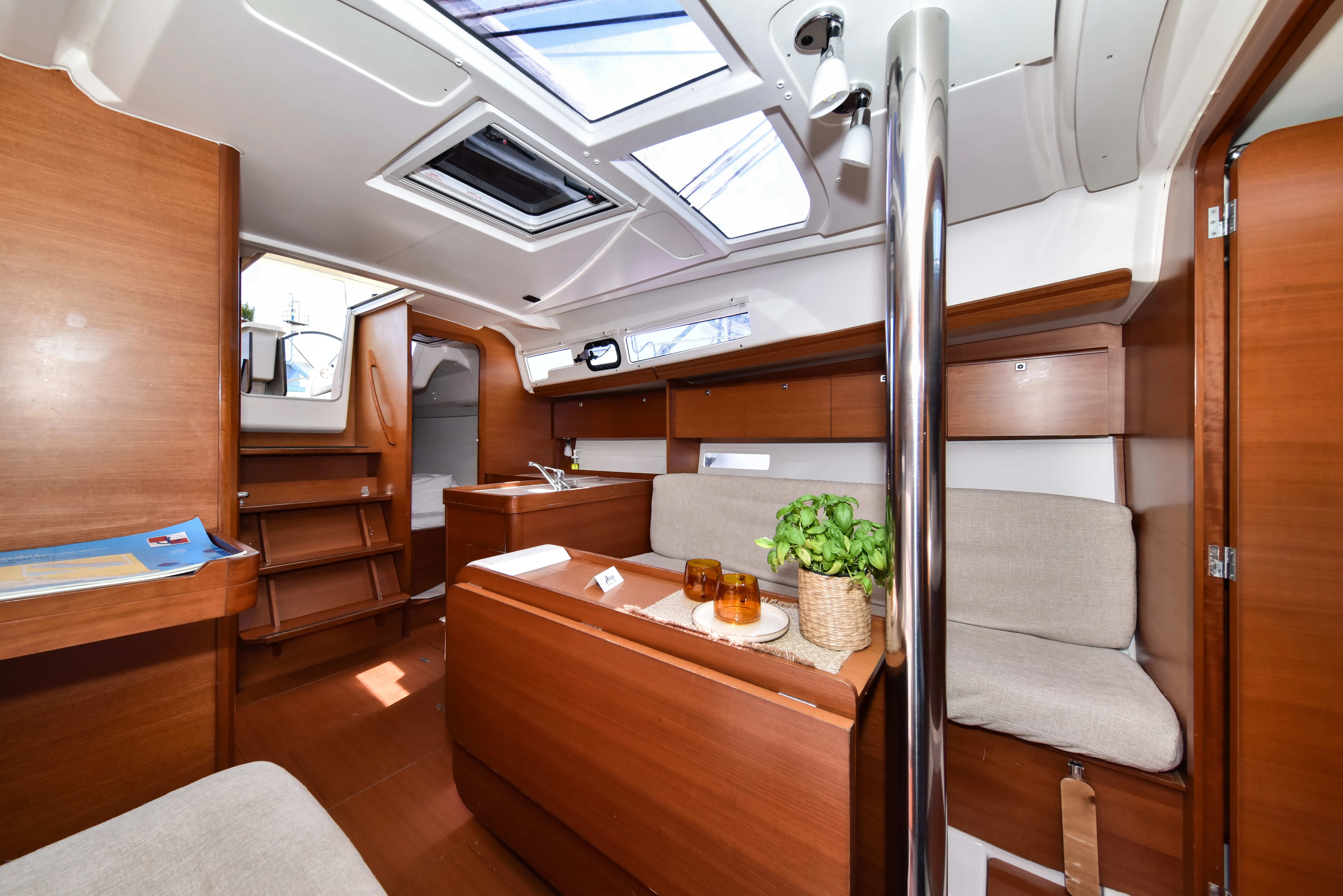 Dufour 350 Grand Large Pape — foto dello yacht n. 37