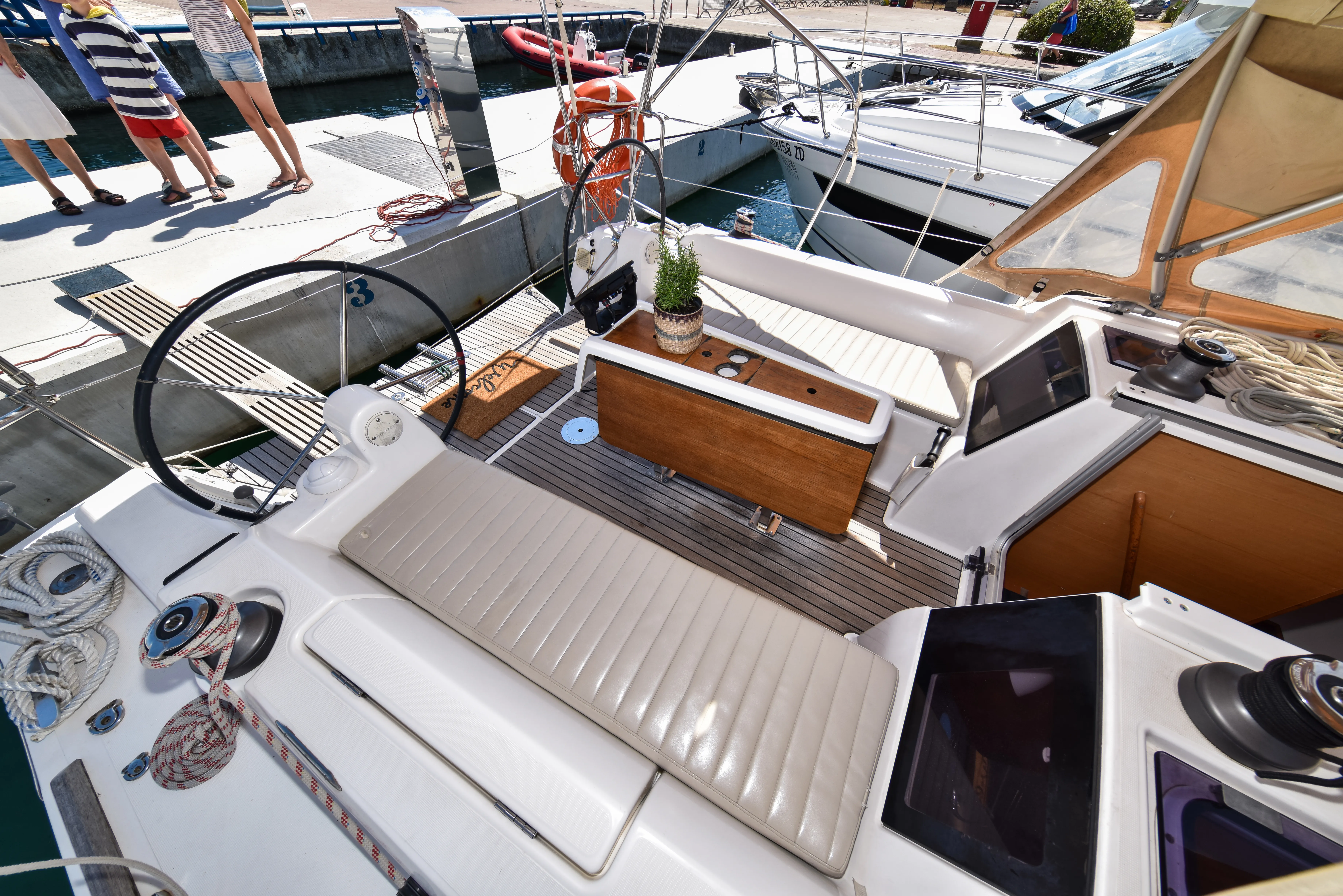 Dufour 350 Grand Large Pape — foto dello yacht n. 2