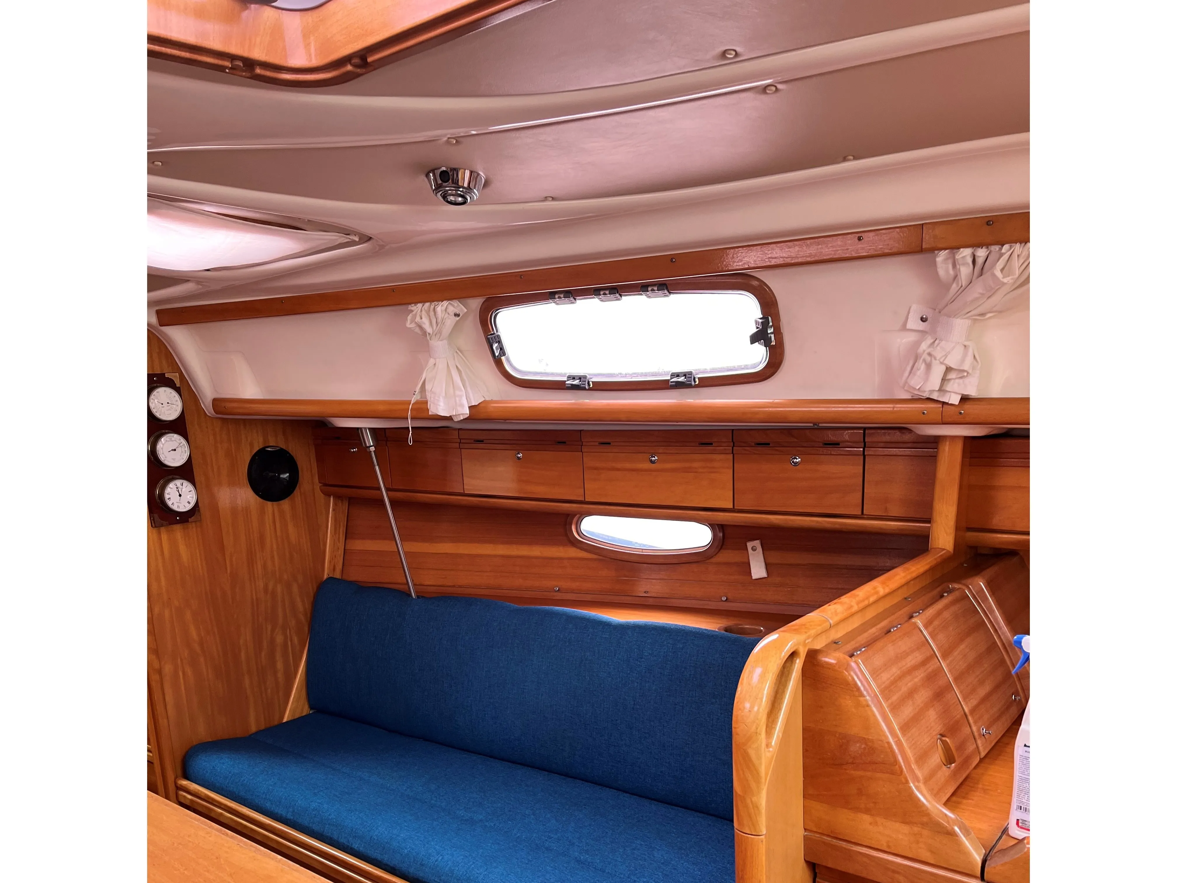 Bavaria 33 Cruiser Small AS — jahtikuva 2