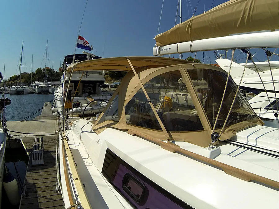 Dufour 382 Grand Large Major Tom — yacht photo 14