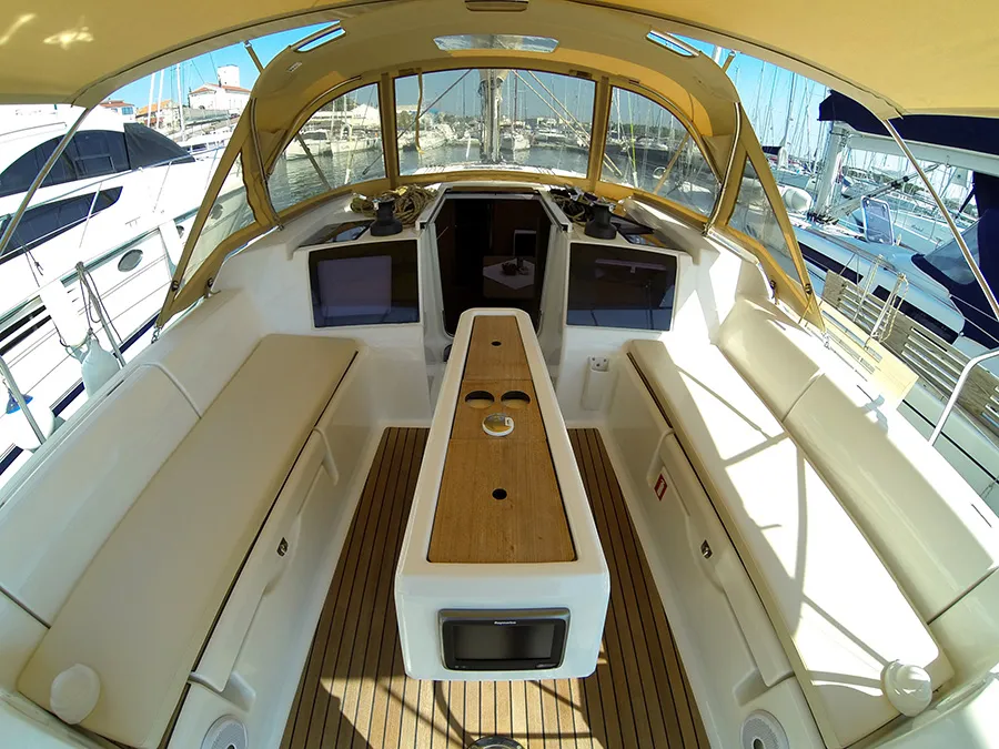 Dufour 382 Grand Large Major Tom — yacht photo 15